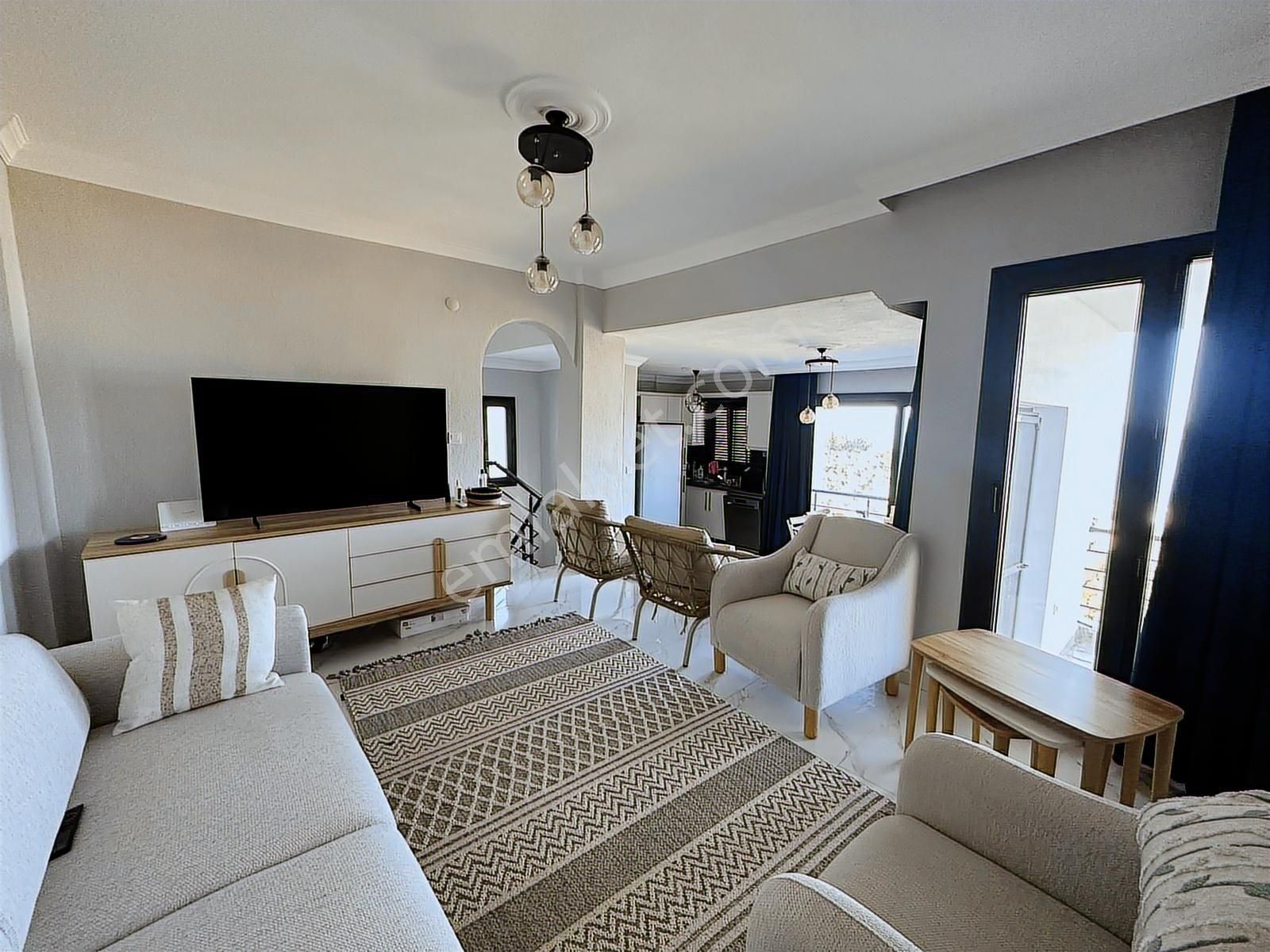 Bakımlı Panoramik Deniz Manzaralı Eşyalı Satılık Müstakil Ev - Görsel 10