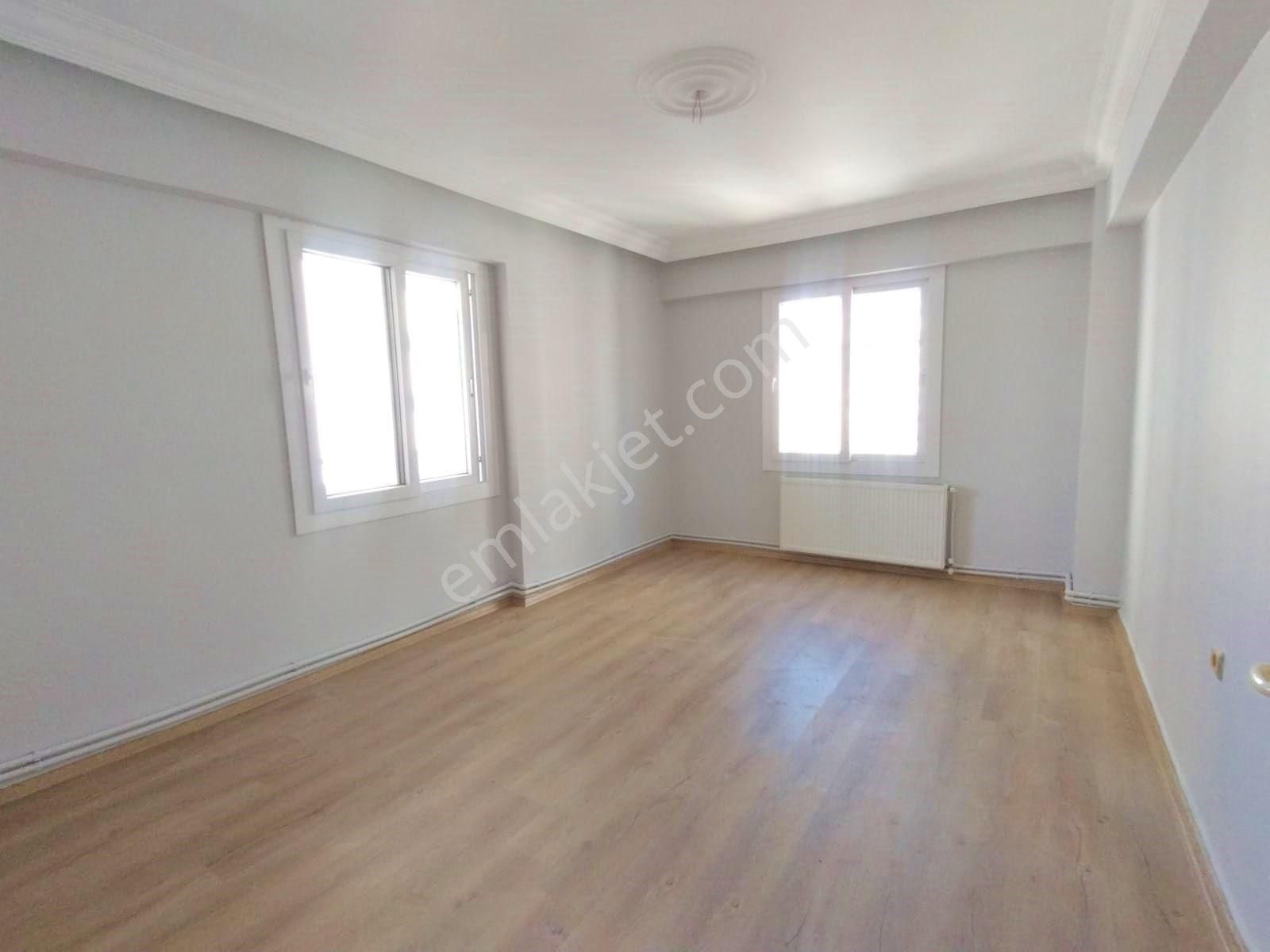 Huzurevleri Metro Durağı Yanı Mutfağı Yeni 3+1 Geniş Kiralık - Görsel 3