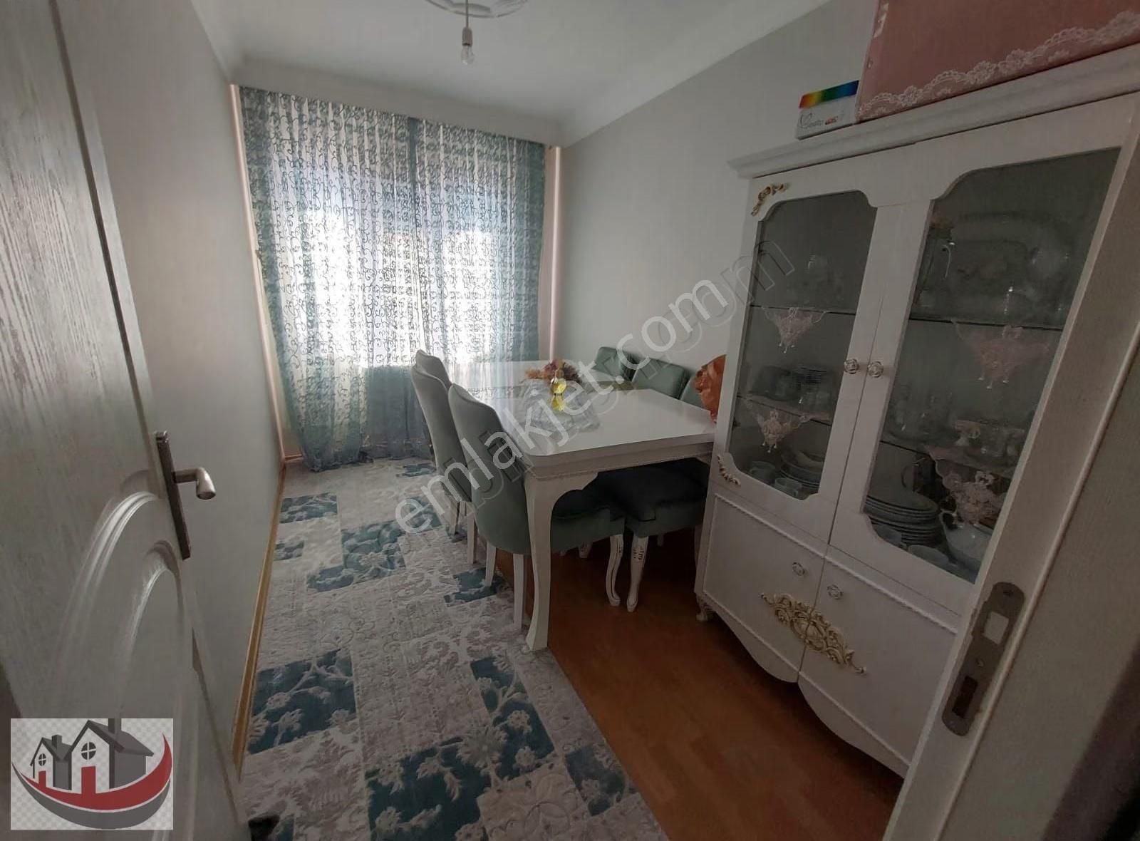 Güneyden Ful Ön Cephe Köşe Başı 3+1.110m2 Balkonlu Ayrı Mutfaklı - Görsel 9