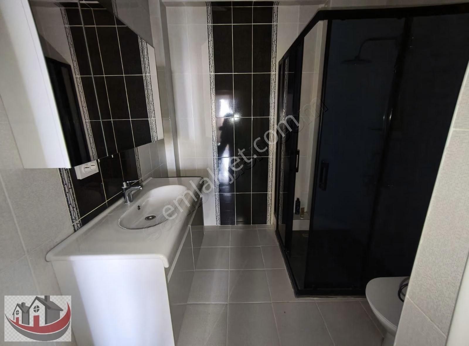 Güneyden Sancaktepede 3+2.135m2boş Dubleks Temiz Daire - Görsel 4