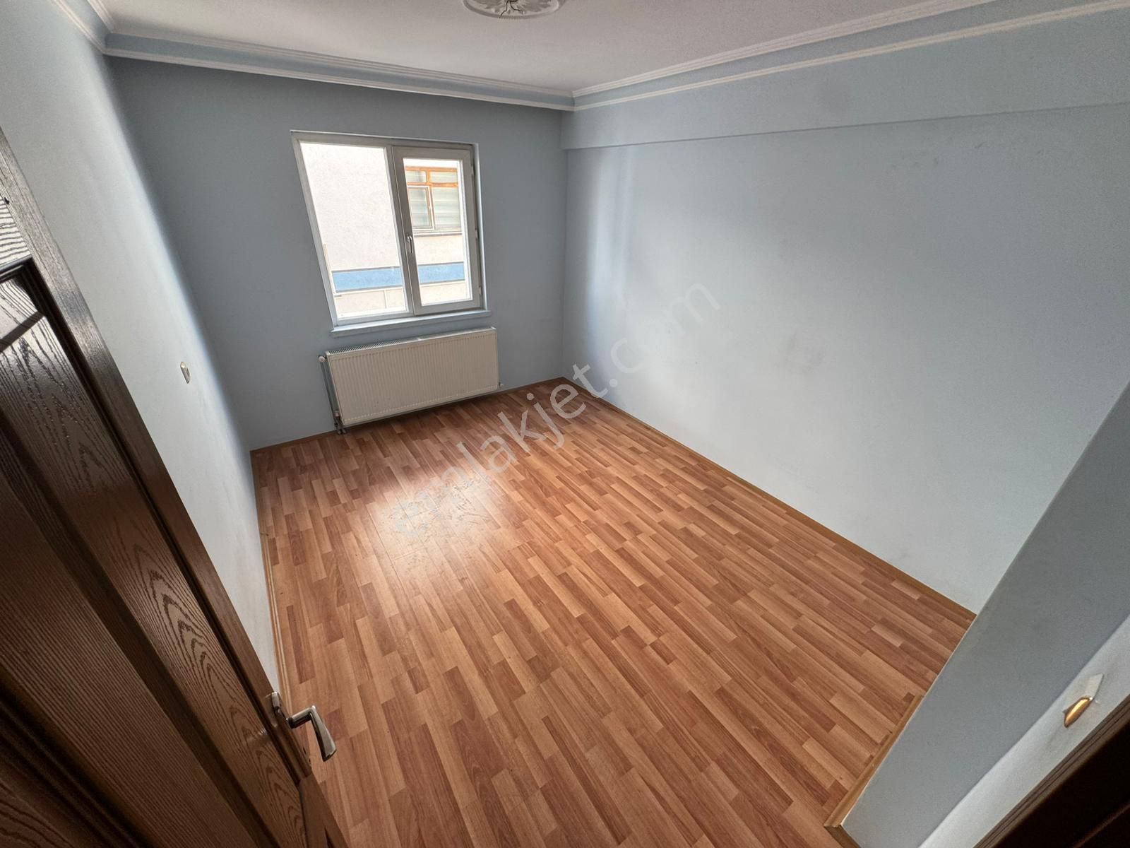 Selçuklu Mh 3+1 1. Katta Merkerzi Konumda Çift Balkonlu Daire - Görsel 23