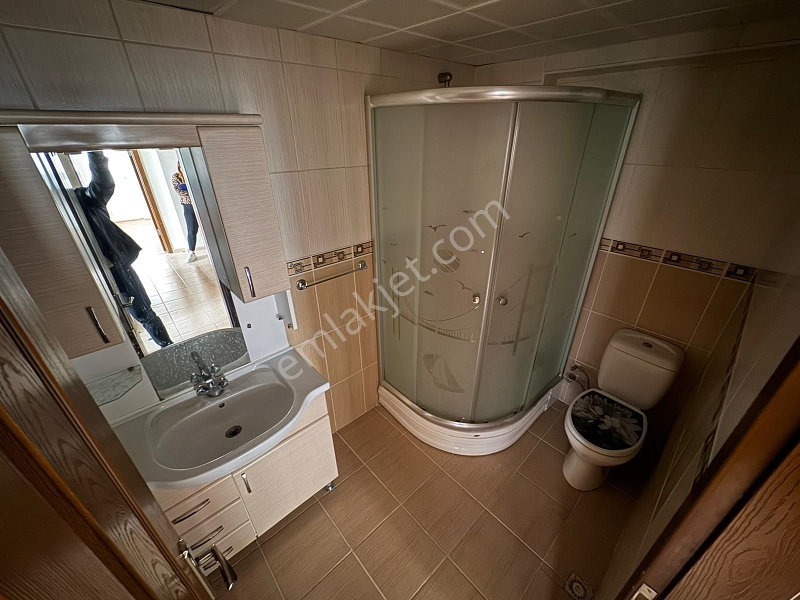 Selçuklu Mh 3+1 1. Katta Merkerzi Konumda Çift Balkonlu Daire - Görsel 31