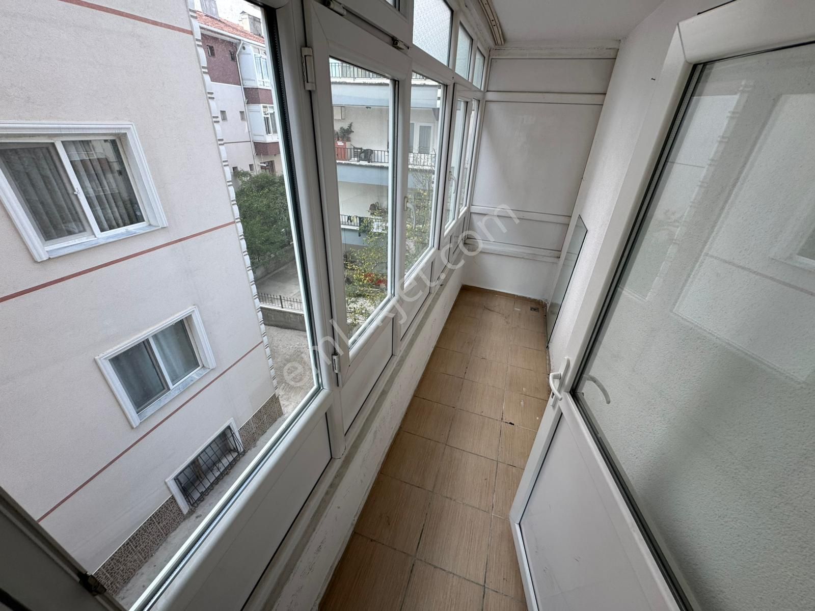 Selçuklu Mh 3+1 1. Katta Merkerzi Konumda Çift Balkonlu Daire - Görsel 12