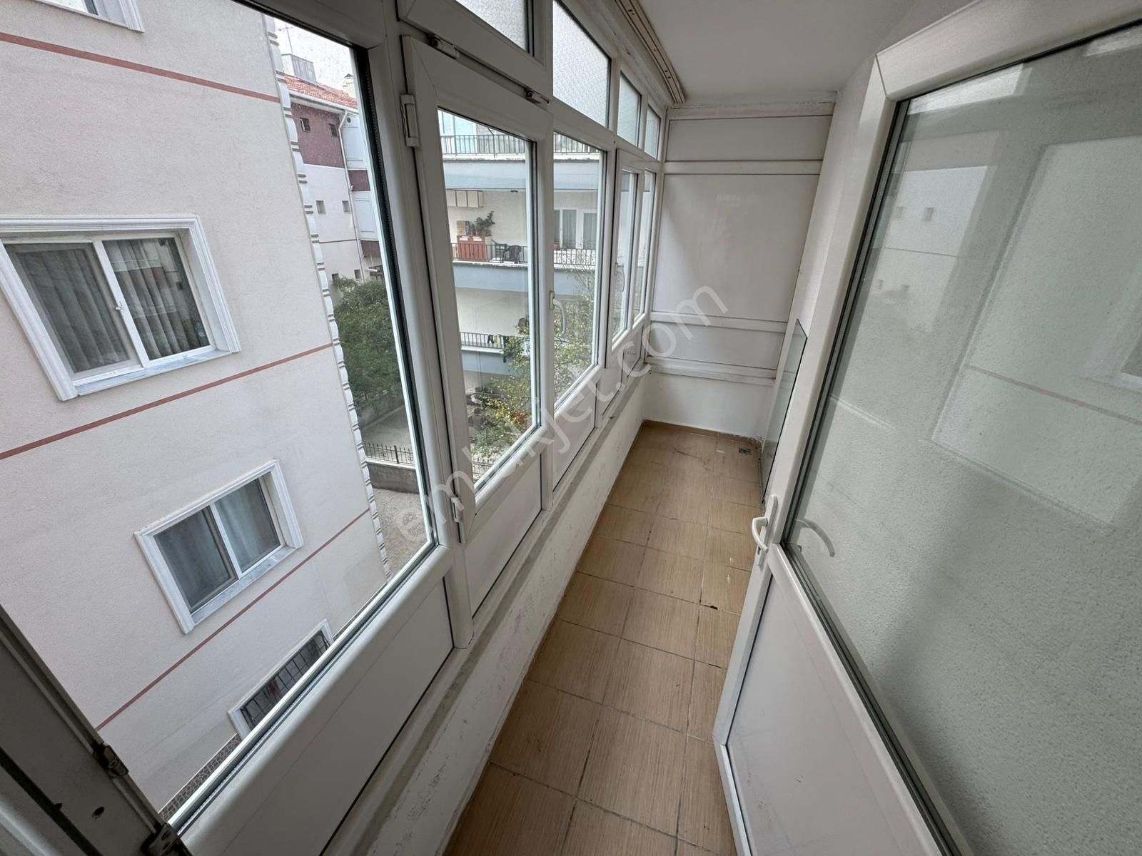 Selçuklu Mh 3+1 1. Katta Merkerzi Konumda Çift Balkonlu Daire - Görsel 13