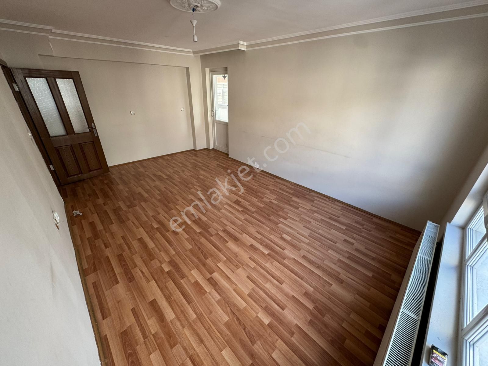 Selçuklu Mh 3+1 1. Katta Merkerzi Konumda Çift Balkonlu Daire - Görsel 16