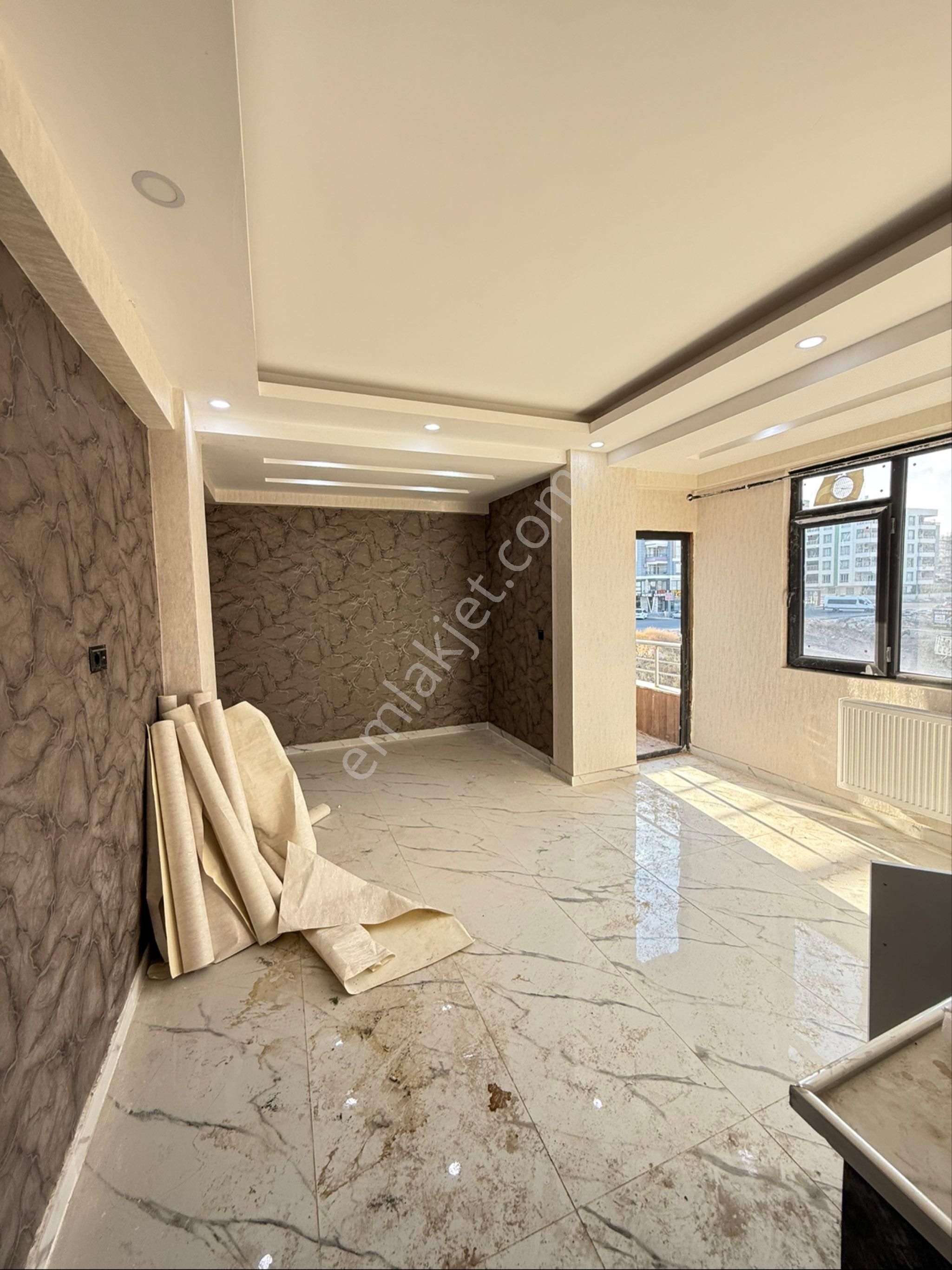 Karaköprü Mehmetcik Kiralık 1+1 Eşsasız Daire