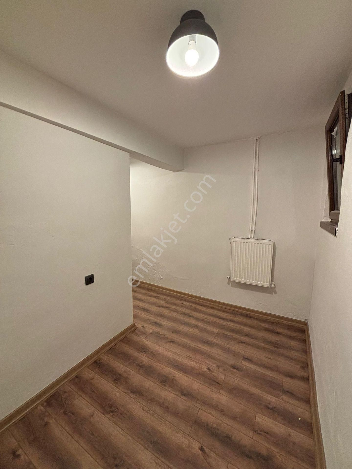 Polat Livedan Uğur Mumcuda Yenilenmiş Full Yapılı Müstakil Daire - Görsel 6