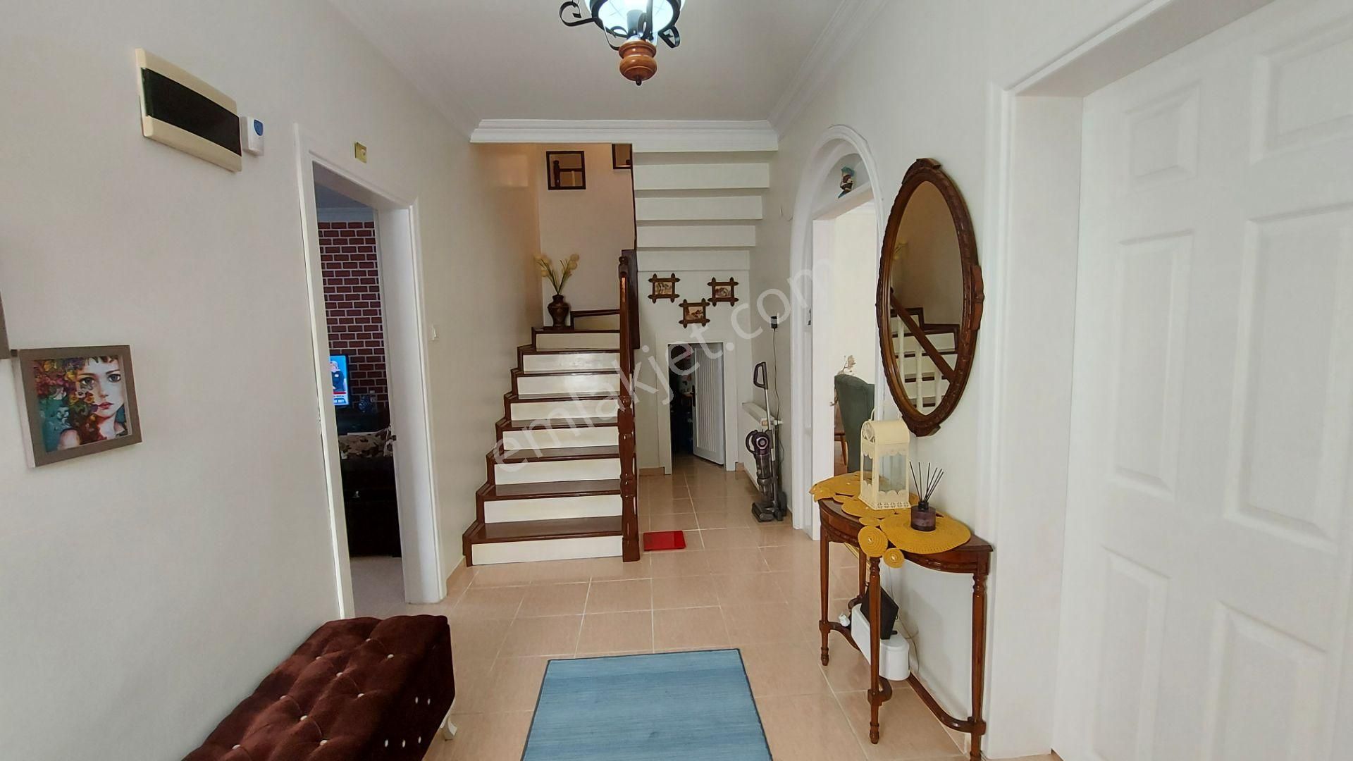 Derince Dumlupınar Satılık 3+1 Müstakil Ev Ve Arsası - Görsel 8