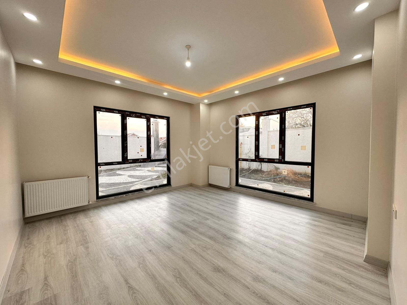 Büyükçekmece Celaliyede Satılık Sıfır Bahçe Kullanımlı Daire - Görsel 20
