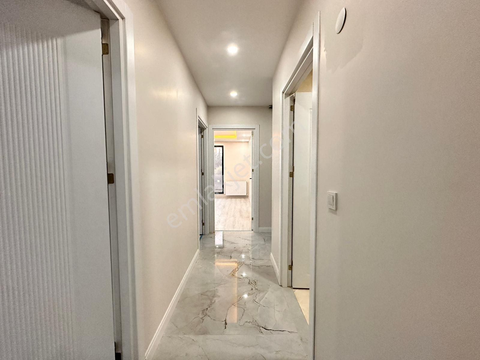 Büyükçekmece Celaliyede Satılık Sıfır Bahçe Kullanımlı Daire - Görsel 23