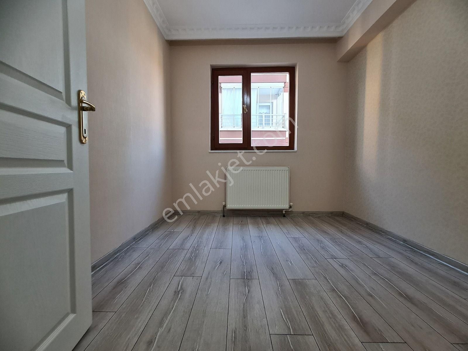 Sancaktepe'de Teras Balkon Sevenlere Full Yapılı 3+1 Daire - Görsel 25
