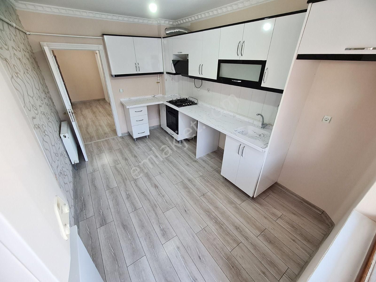 Sancaktepe'de Teras Balkon Sevenlere Full Yapılı 3+1 Daire - Görsel 6