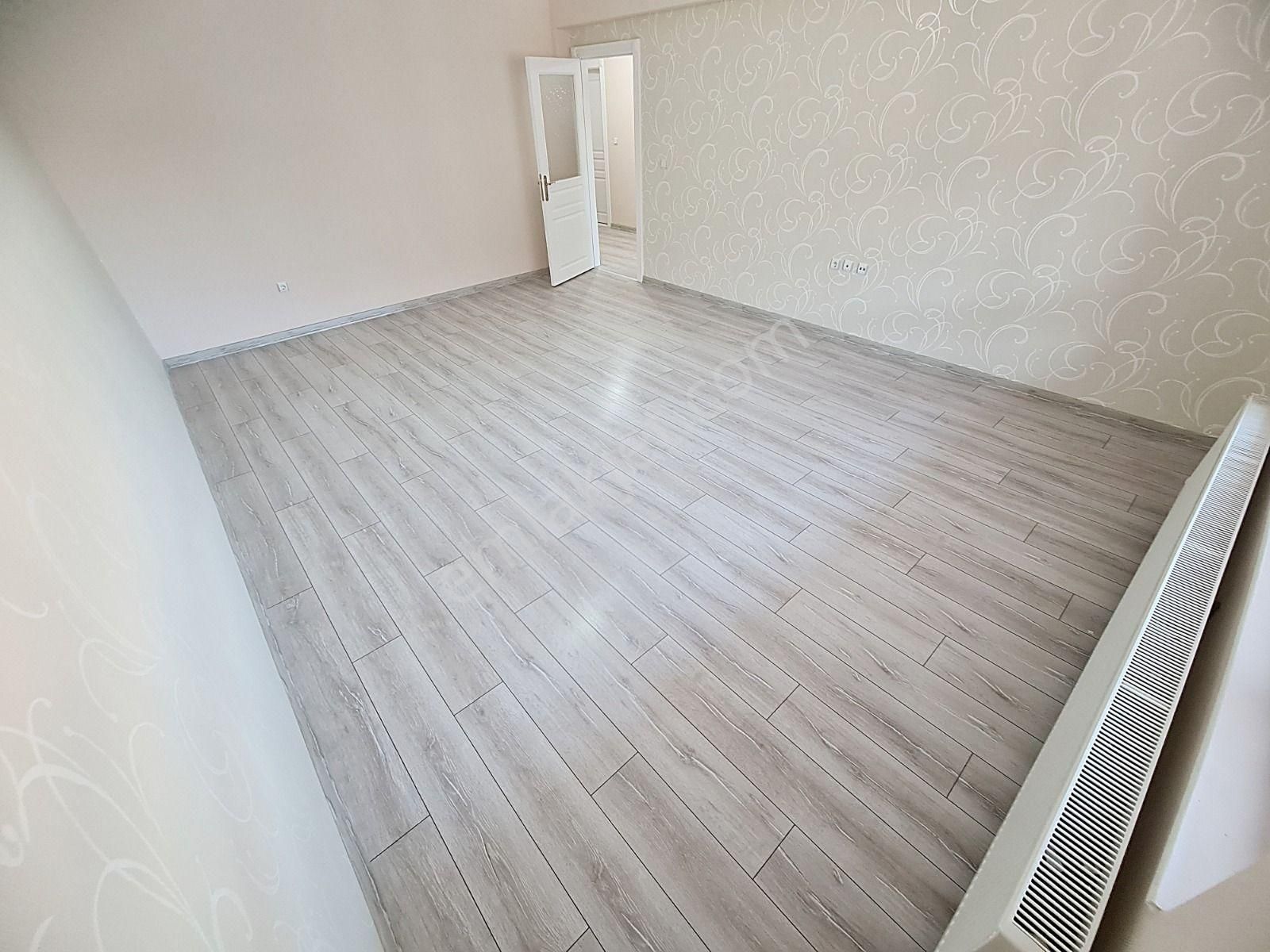 Sancaktepe'de Teras Balkon Sevenlere Full Yapılı 3+1 Daire - Görsel 13