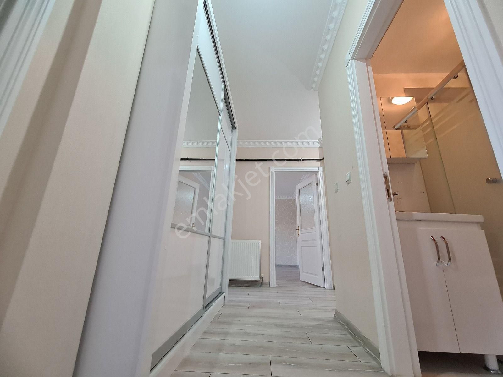 Sancaktepe'de Teras Balkon Sevenlere Full Yapılı 3+1 Daire - Görsel 22