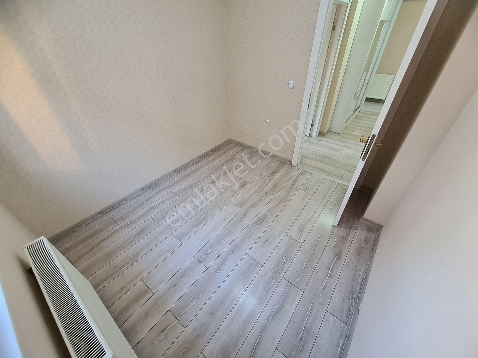 Sancaktepe'de Teras Balkon Sevenlere Full Yapılı 3+1 Daire - Görsel 28