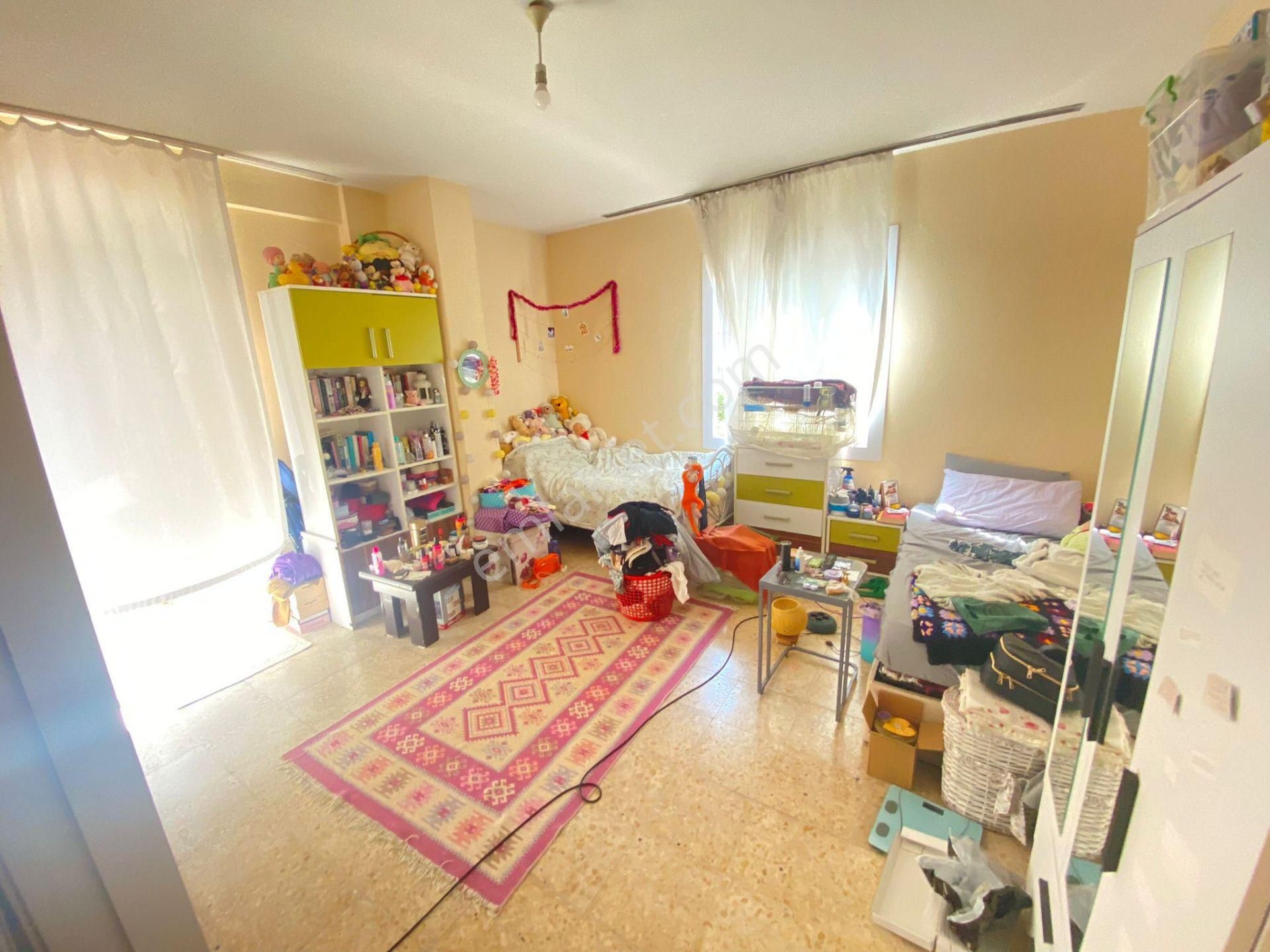 Prestij'den Cumhuriyet'te Asansörlü İçi Yapılı Geniş 4+1 Daire - Görsel 13