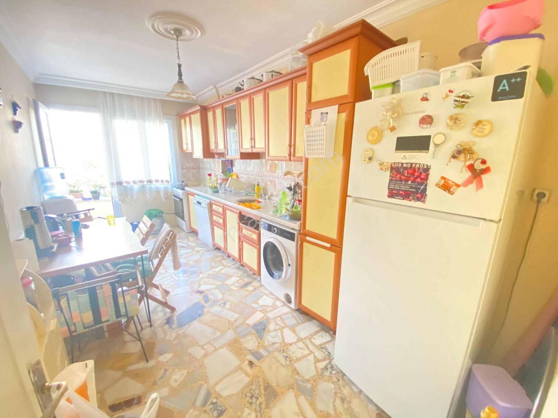 Prestij'den Cumhuriyet'te Asansörlü İçi Yapılı Geniş 4+1 Daire - Görsel 5