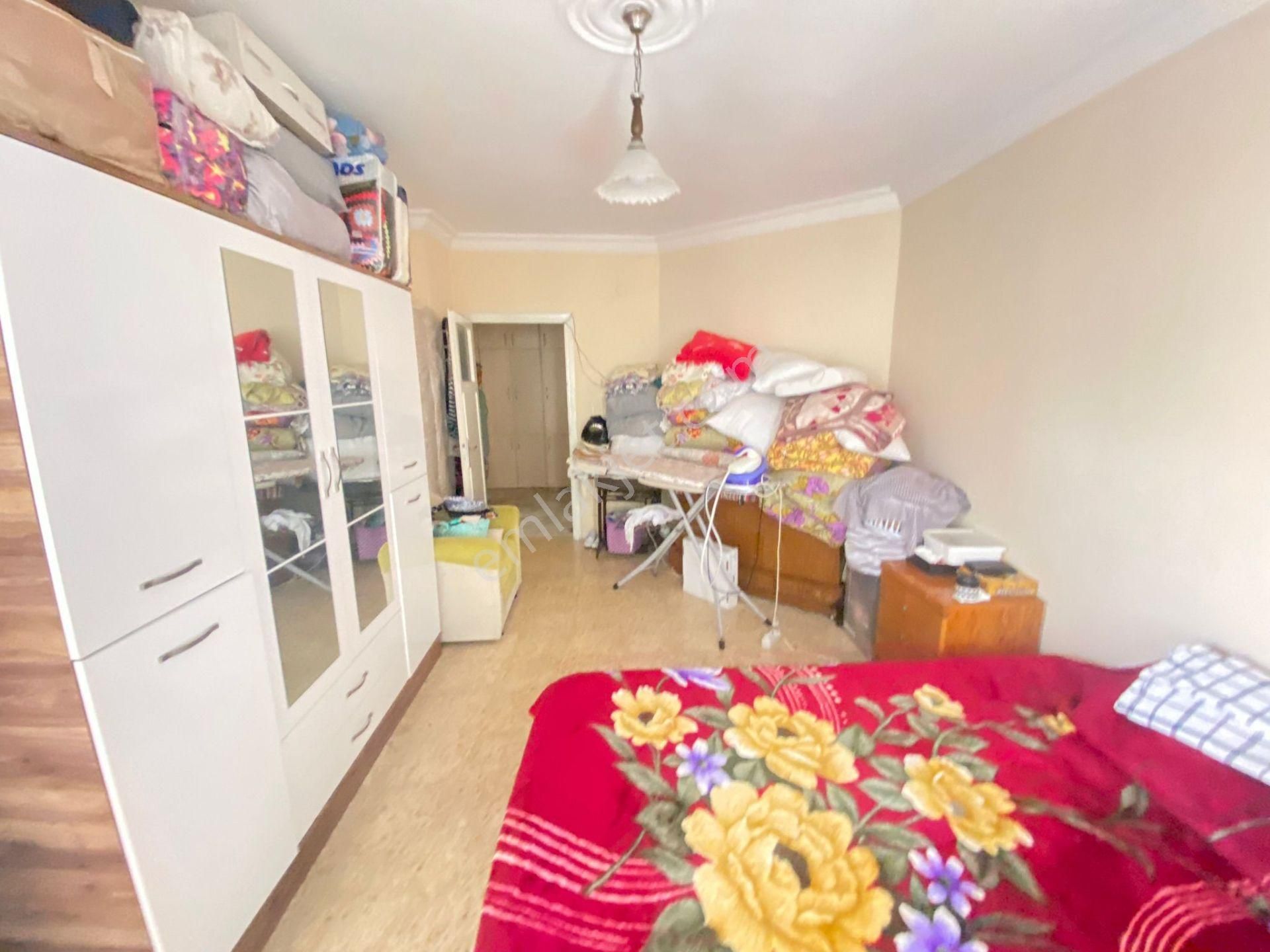 Prestij'den Cumhuriyet'te Asansörlü İçi Yapılı Geniş 4+1 Daire - Görsel 9