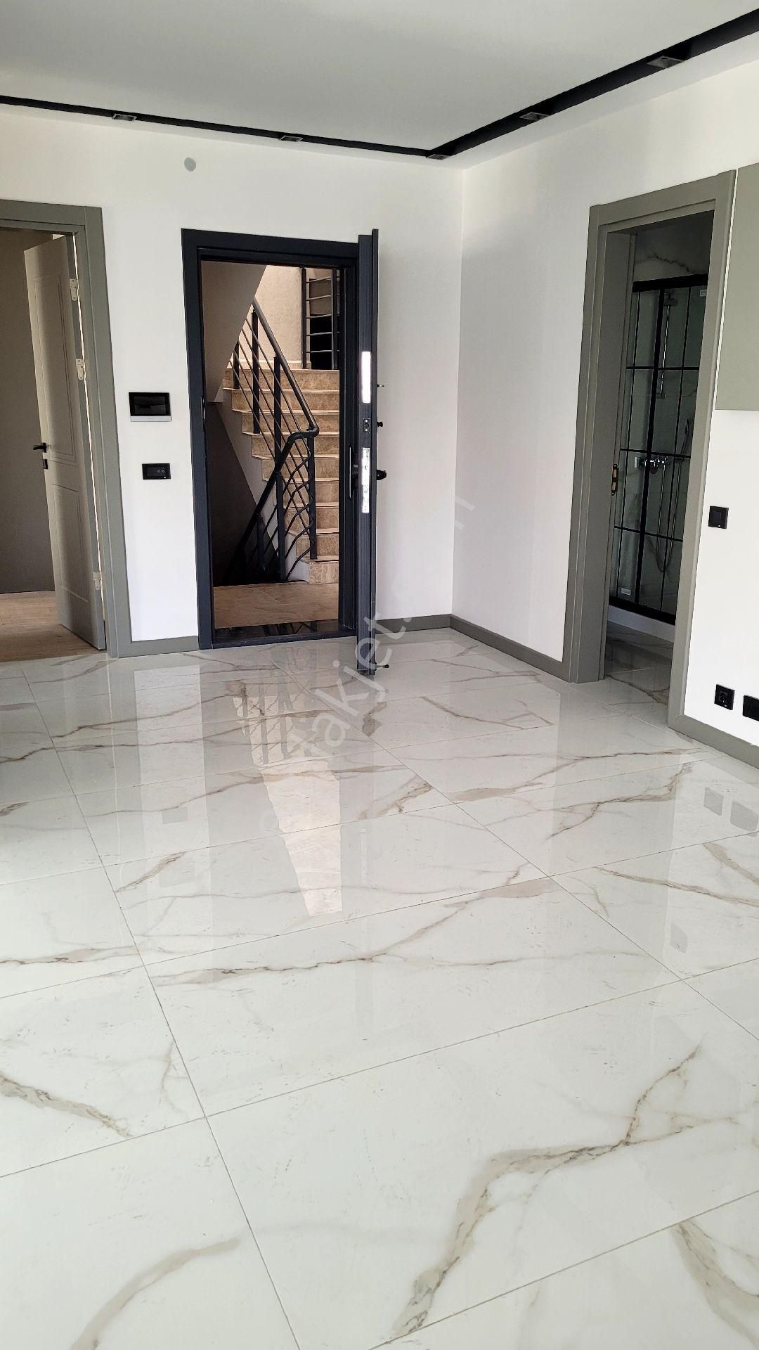 Kuşadası Satılık 3+1 Daire - Görsel 10