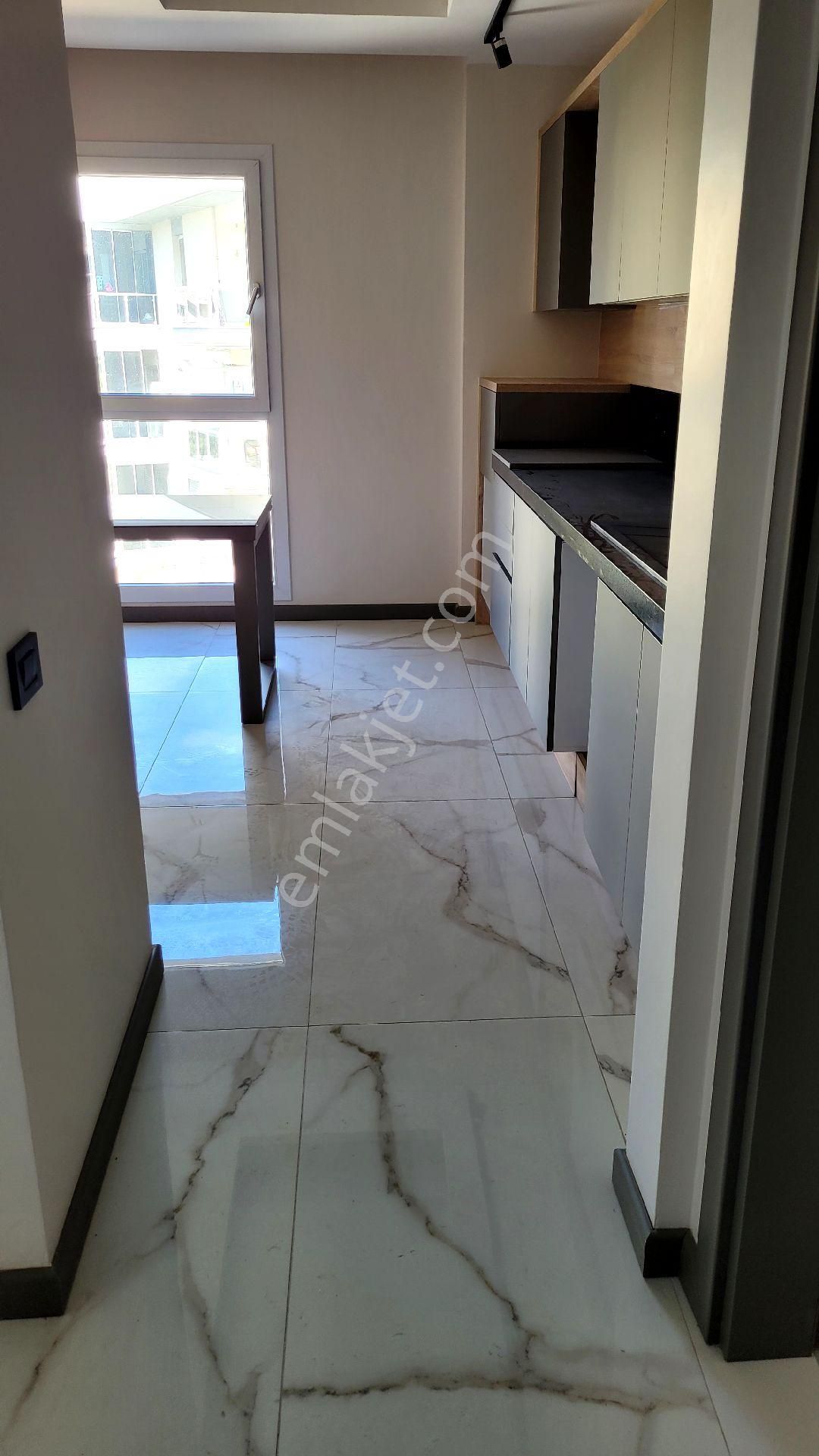 Kuşadası Satılık 3+1 Daire - Görsel 3