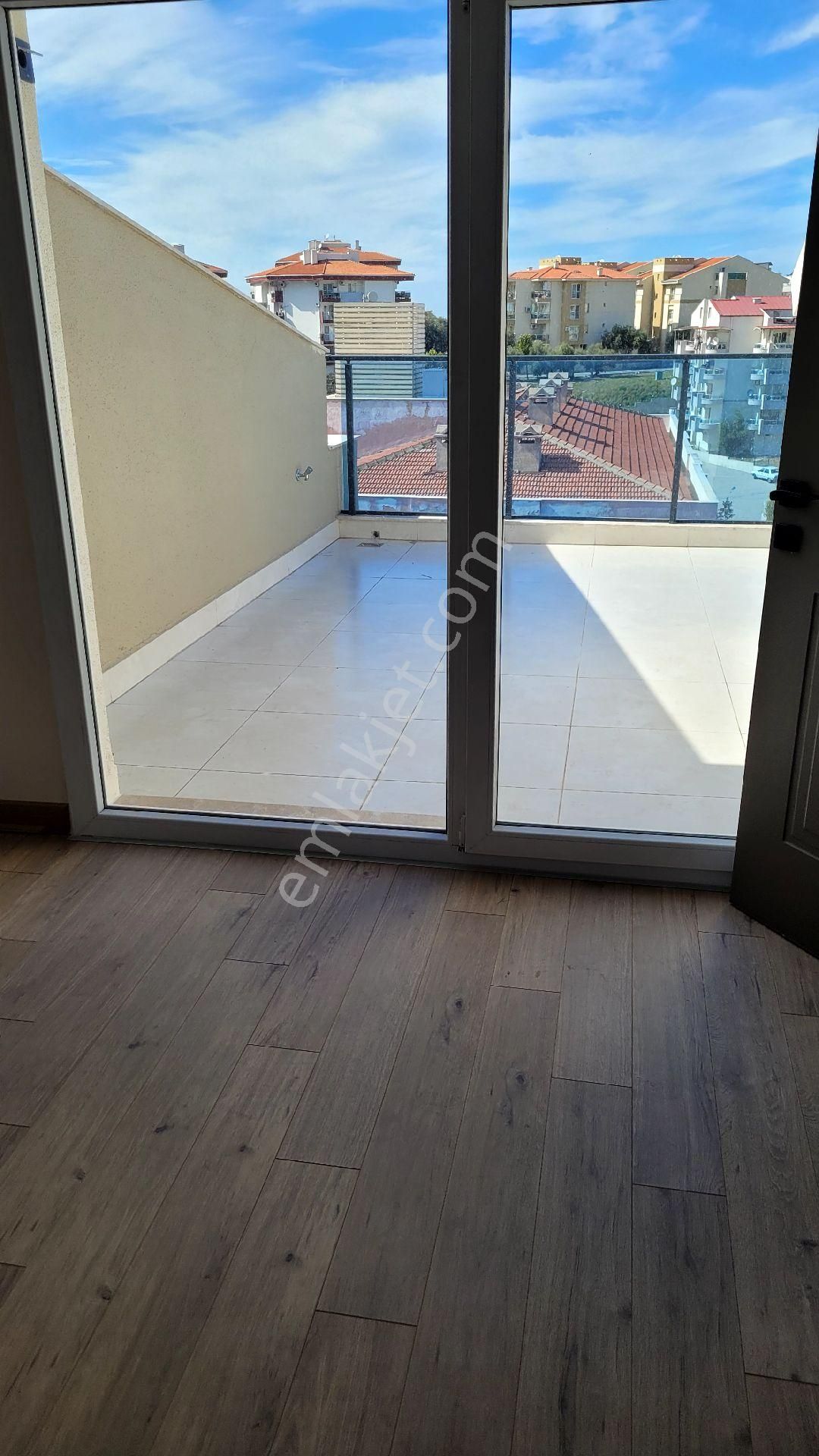 Kuşadası Satılık 3+1 Daire - Görsel 17