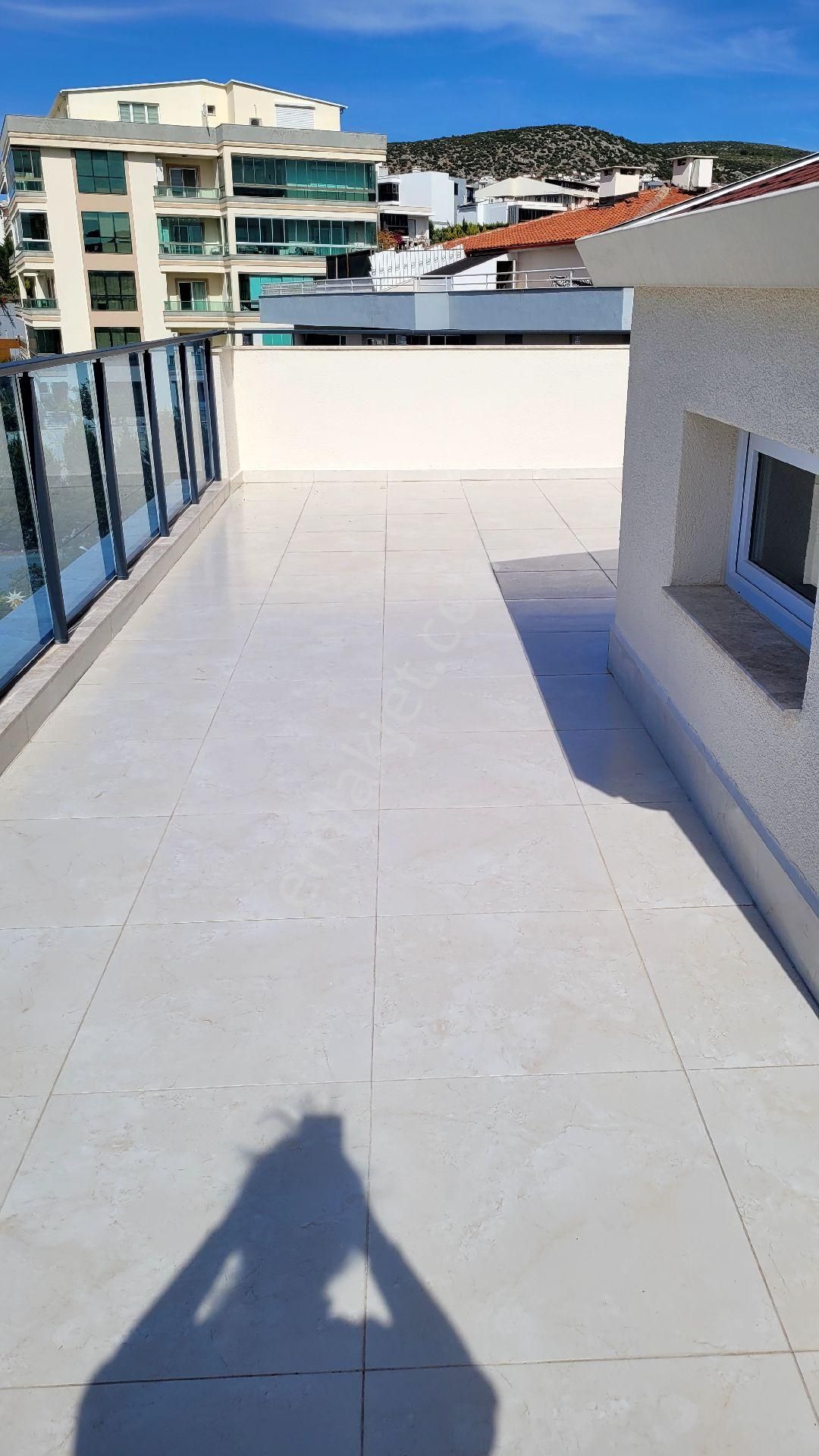 Kuşadası Satılık 3+1 Daire - Görsel 7