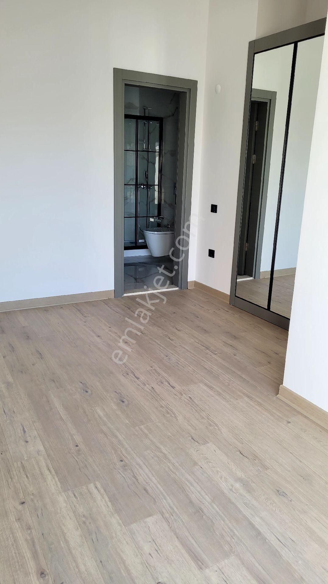 Kuşadası Satılık 3+1 Daire - Görsel 3