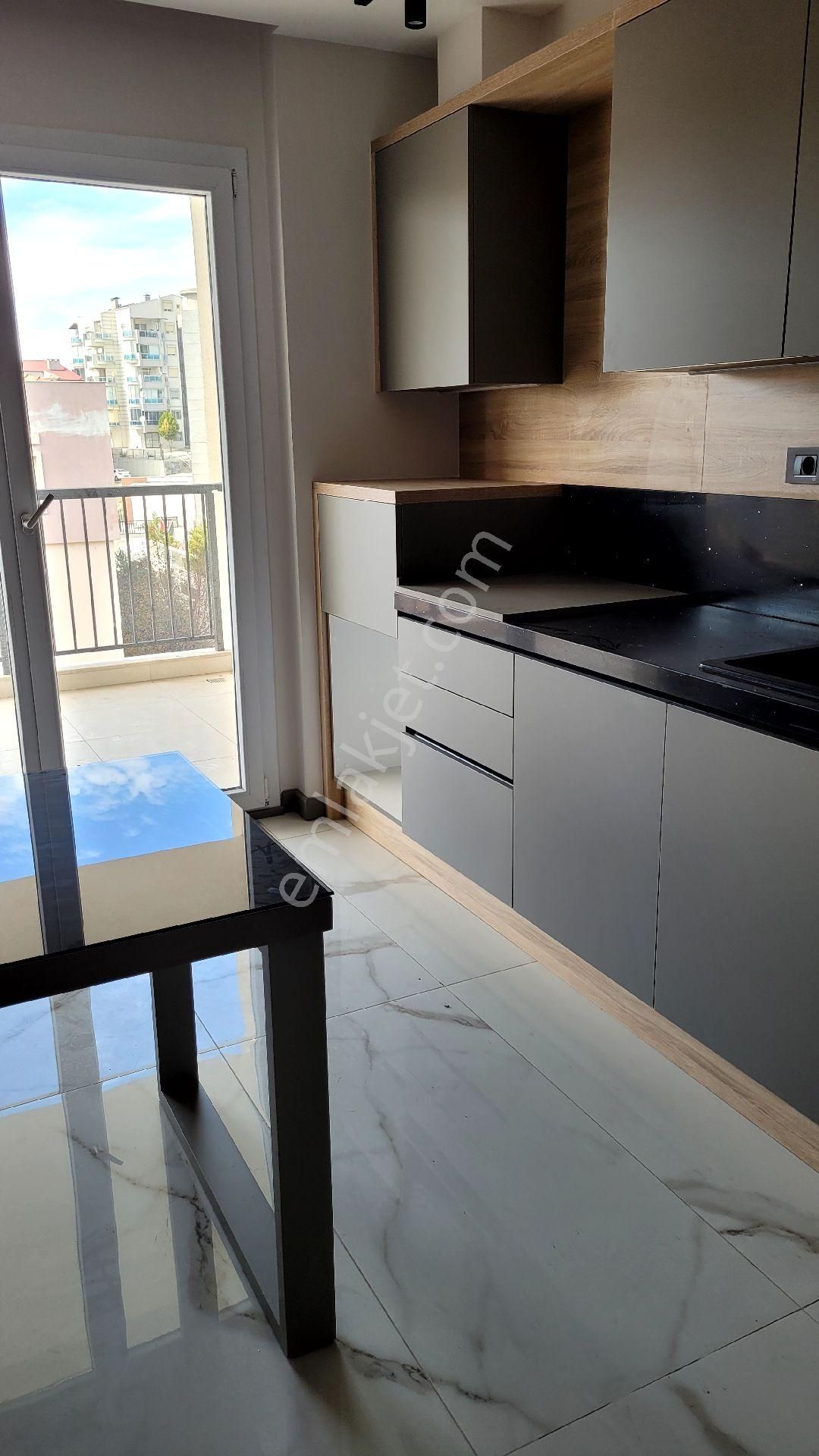 Kuşadası Satılık 3+1 Daire - Görsel 14