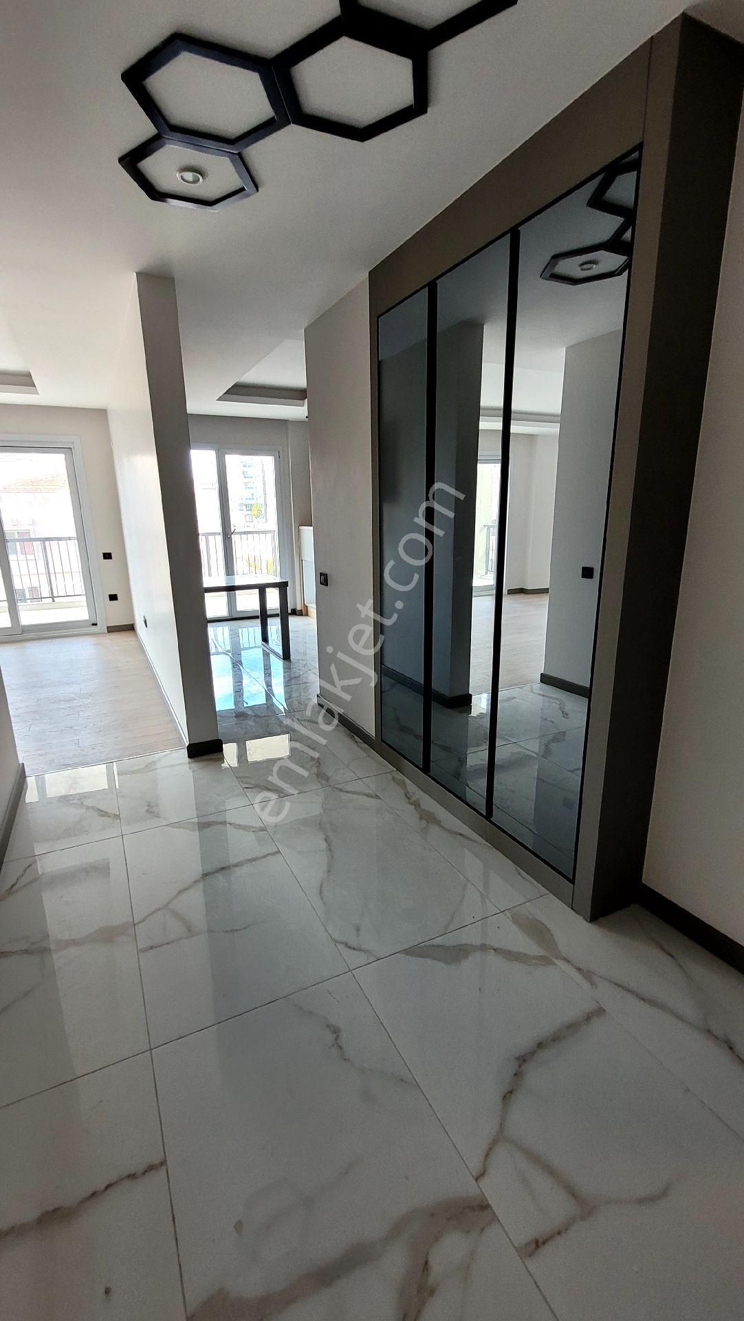 Kuşadası Satılık 3+1 Daire - Görsel 20