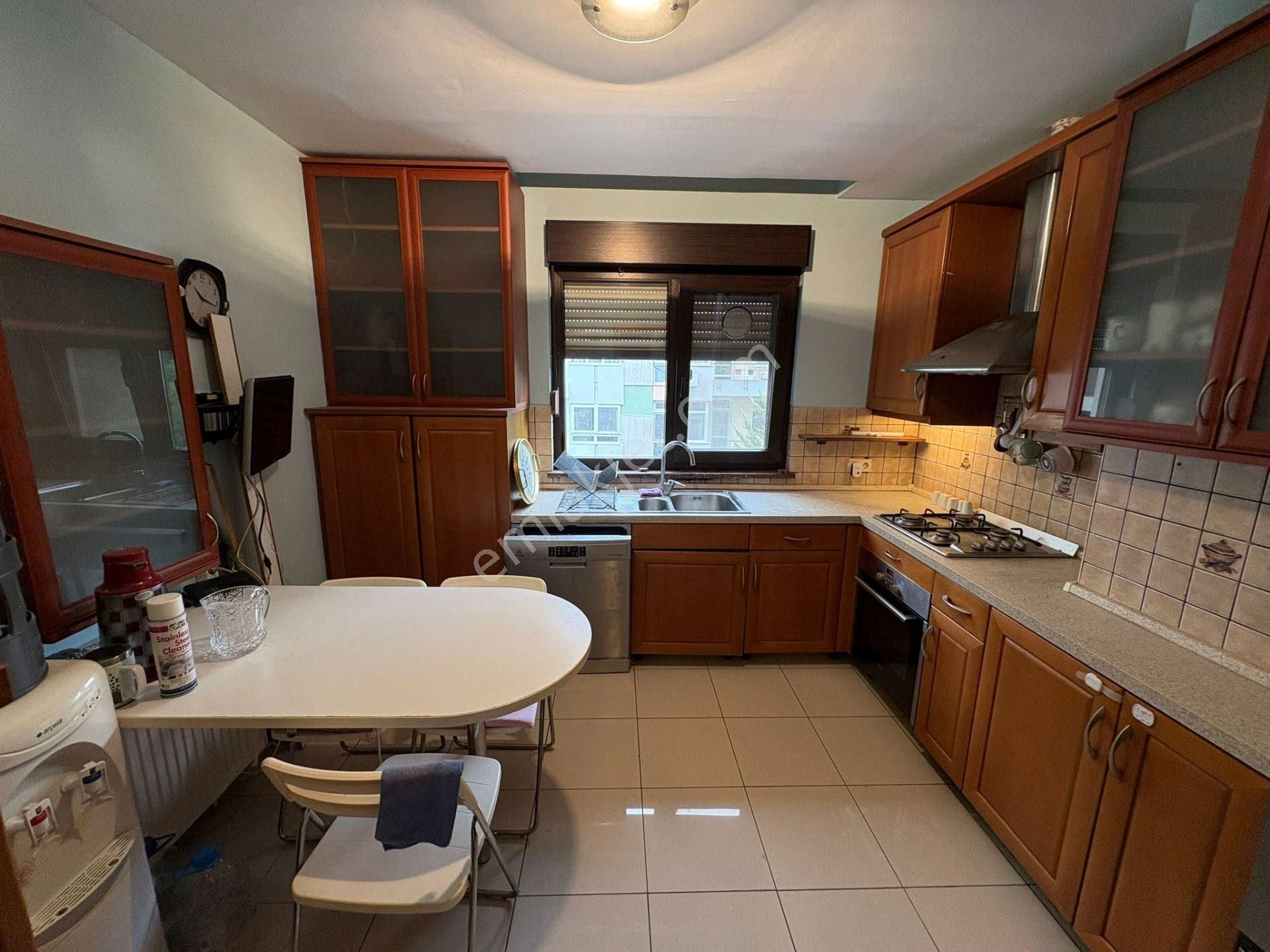 Fenerbahçe Dalyan Kulüp Karşısında 4+1 Kiralık Az Katlı Bina - Görsel 18