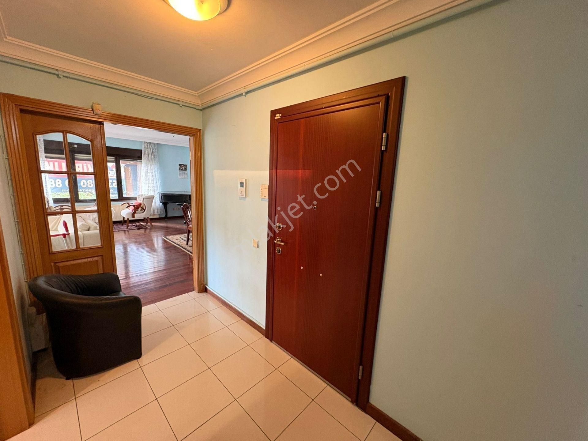 Fenerbahçe Dalyan Kulüp Karşısında 4+1 Kiralık Az Katlı Bina - Görsel 12