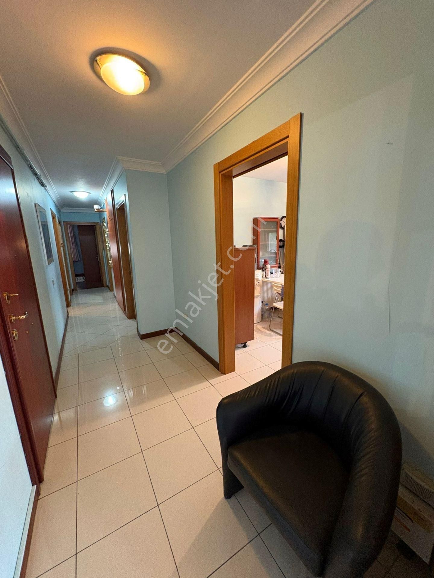 Fenerbahçe Dalyan Kulüp Karşısında 4+1 Kiralık Az Katlı Bina - Görsel 10