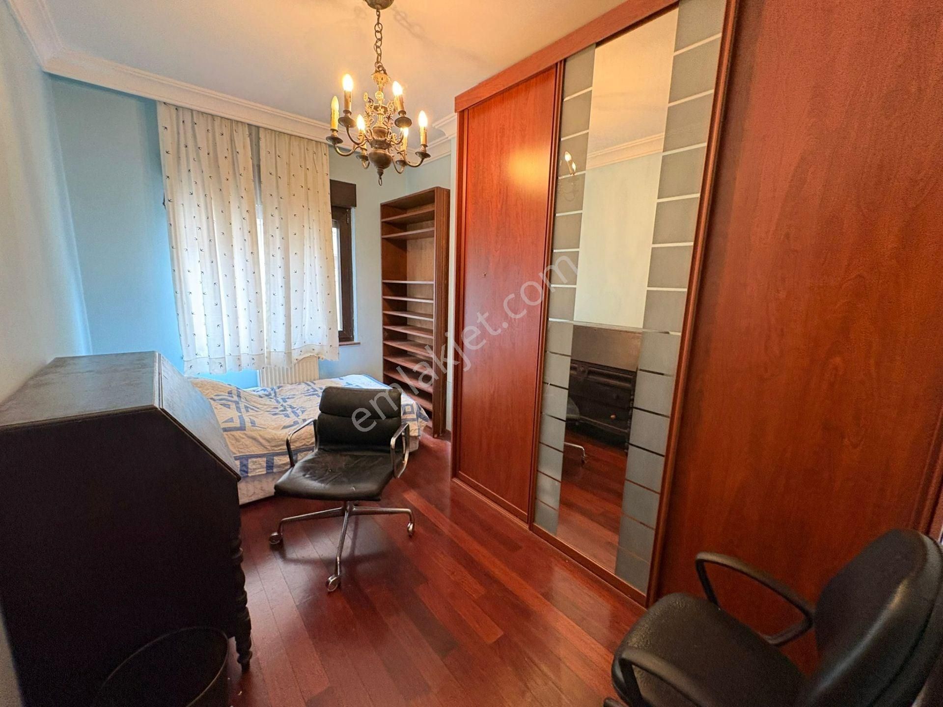 Fenerbahçe Dalyan Kulüp Karşısında 4+1 Kiralık Az Katlı Bina - Görsel 26