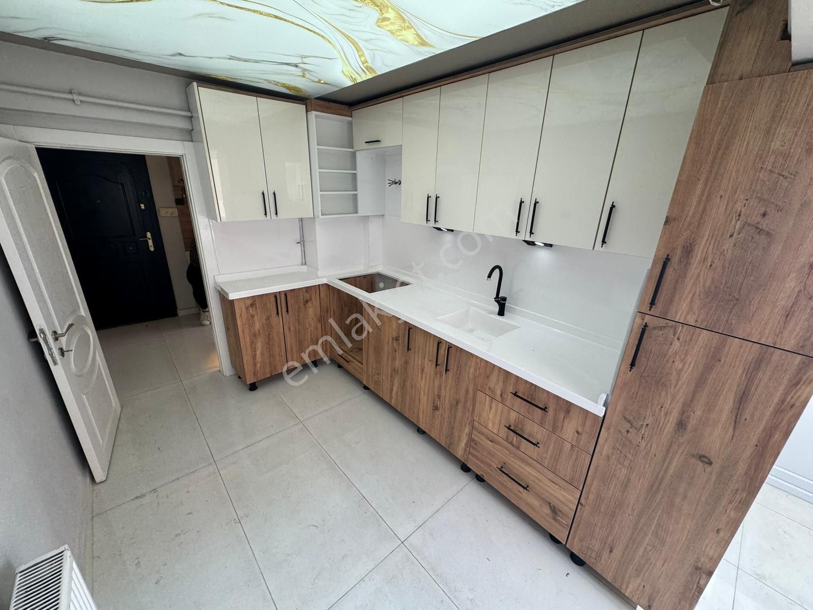 Selçuklu Mah 3+1 2. Ara Katta Ful Yapılı Bağımsız Daire - Görsel 3