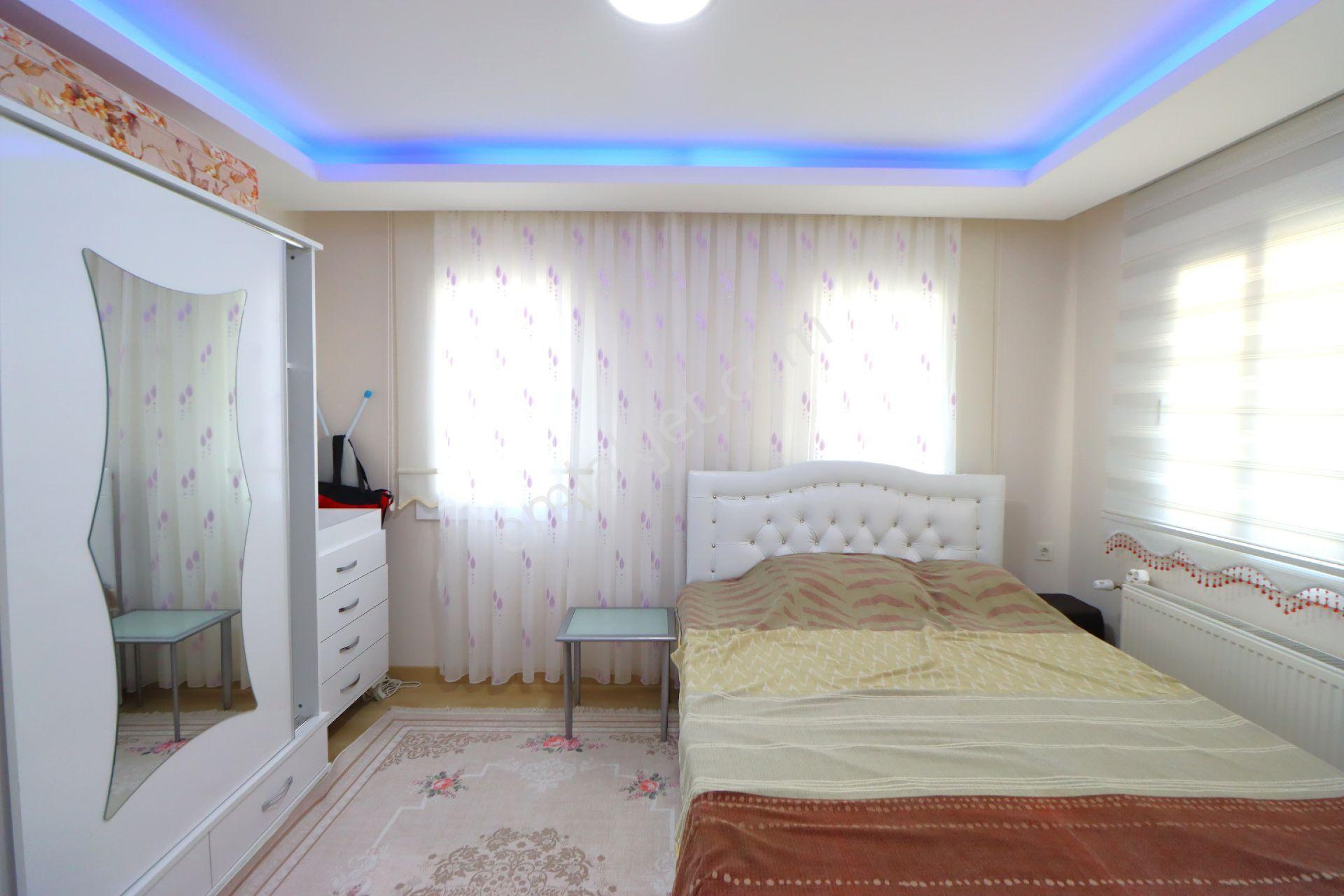 Kuşadası'nda Yeni Yapı, Yola Cepheli,denizeyakın,geniş Bahçeli, Doğalgazlı,3+1 Villa - Görsel 16