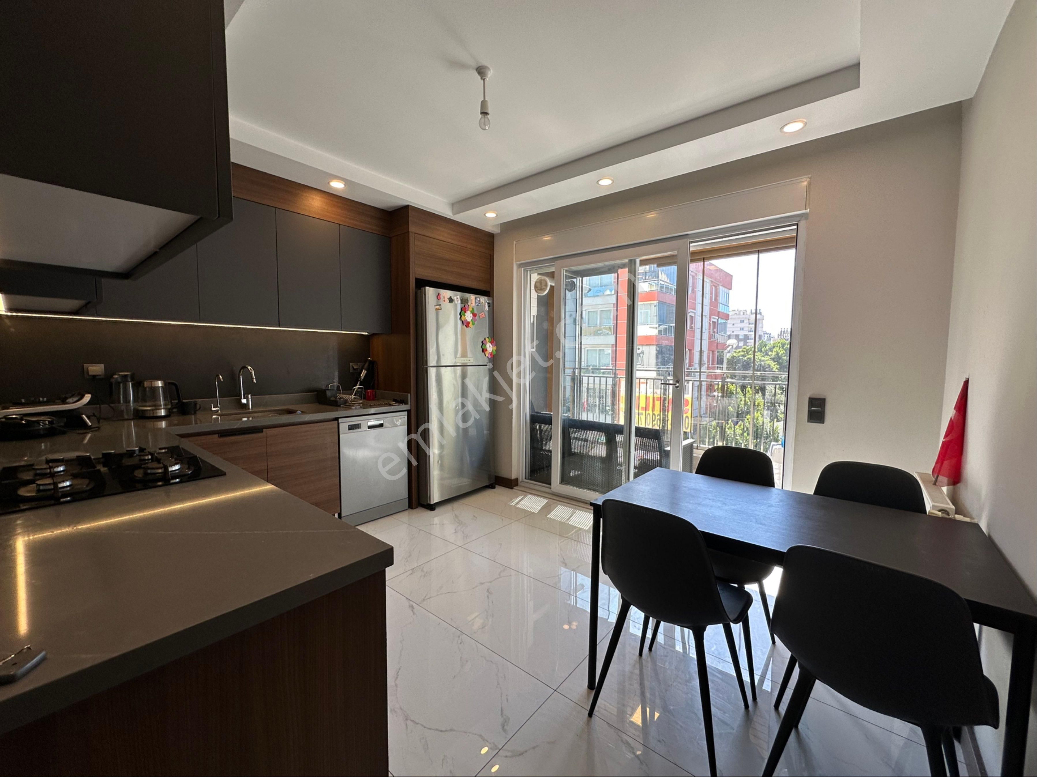 Bölgenin En Büyük 4+1 Ara Kat Dairesi - Görsel 8