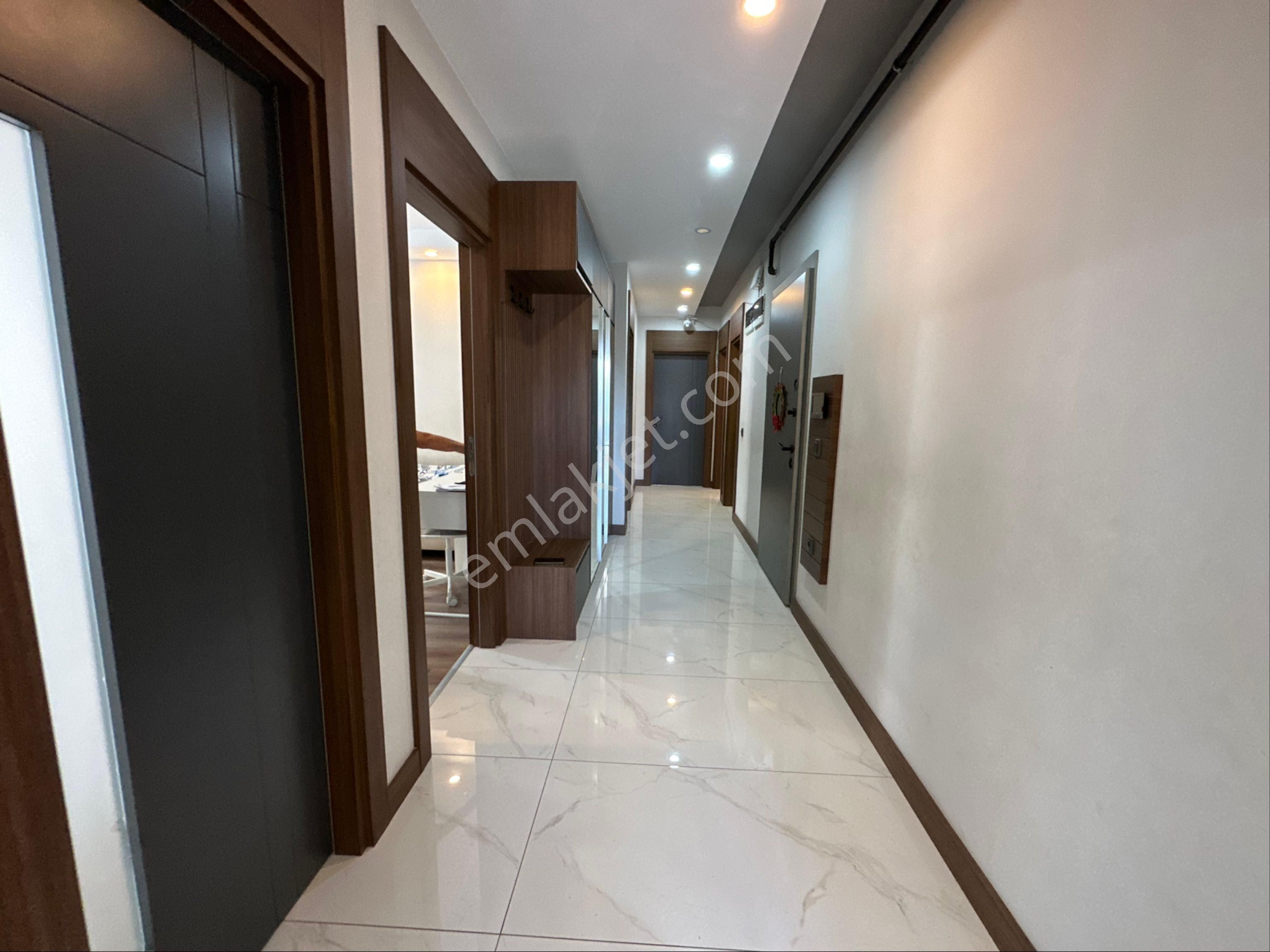 Bölgenin En Büyük 4+1 Ara Kat Dairesi - Görsel 24