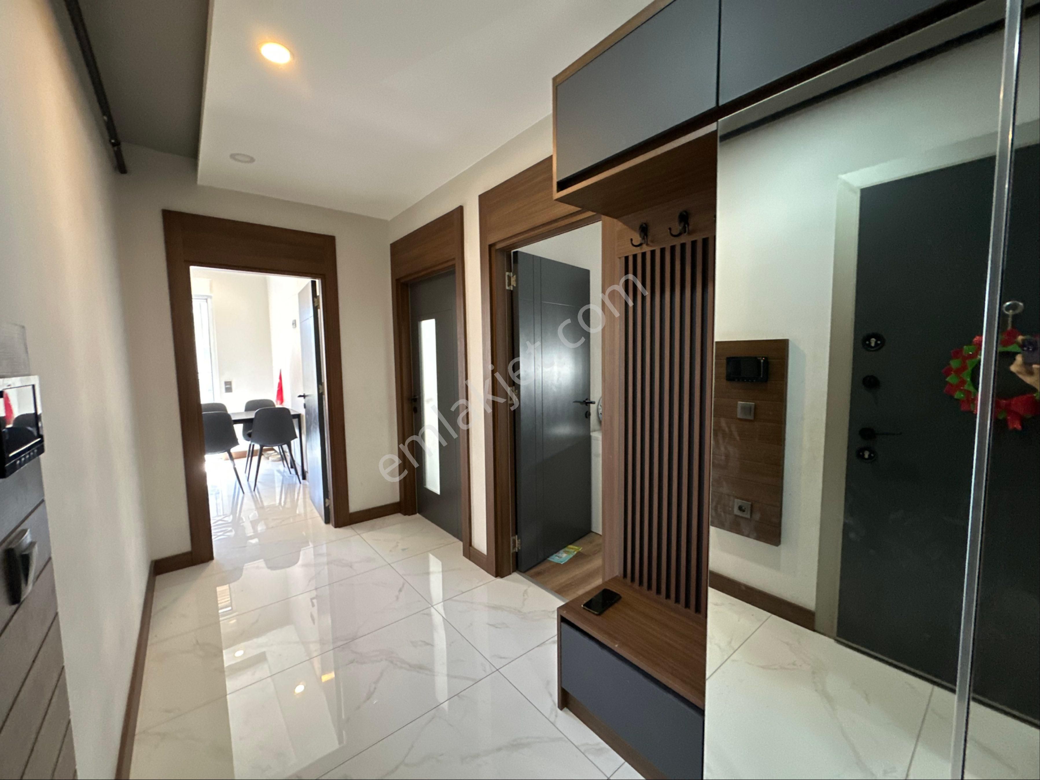 Bölgenin En Büyük 4+1 Ara Kat Dairesi - Görsel 9