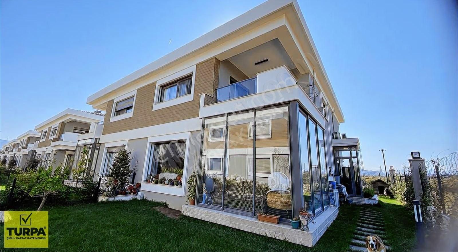 İzmir Cbc Aura 1 Sitesinde Kiralik Köse Villa - Görsel 4