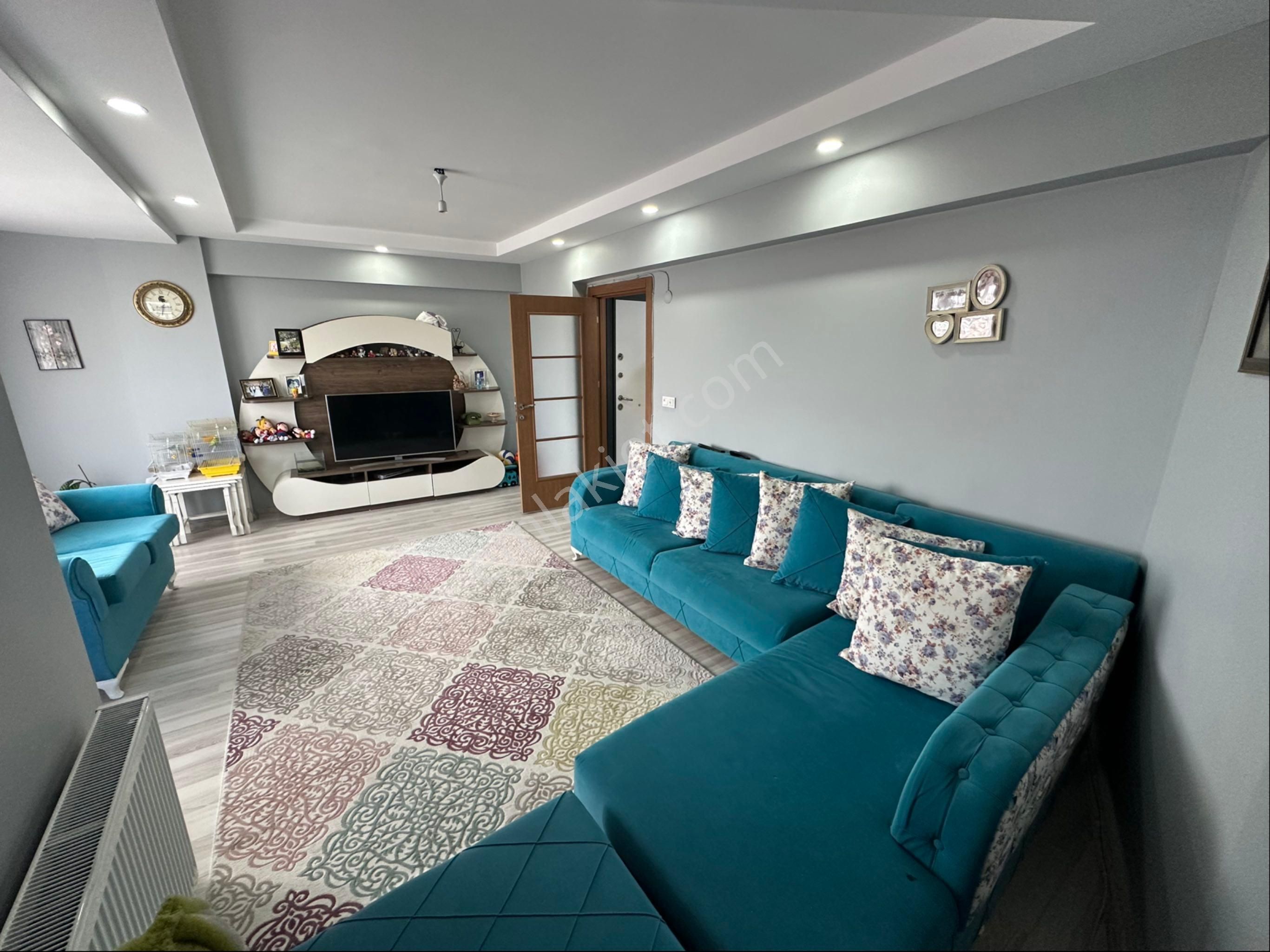 Family 1.gayrimenkul Den Hastane Caddesinde Satılık 6+1 Dublex Daire - Görsel 3