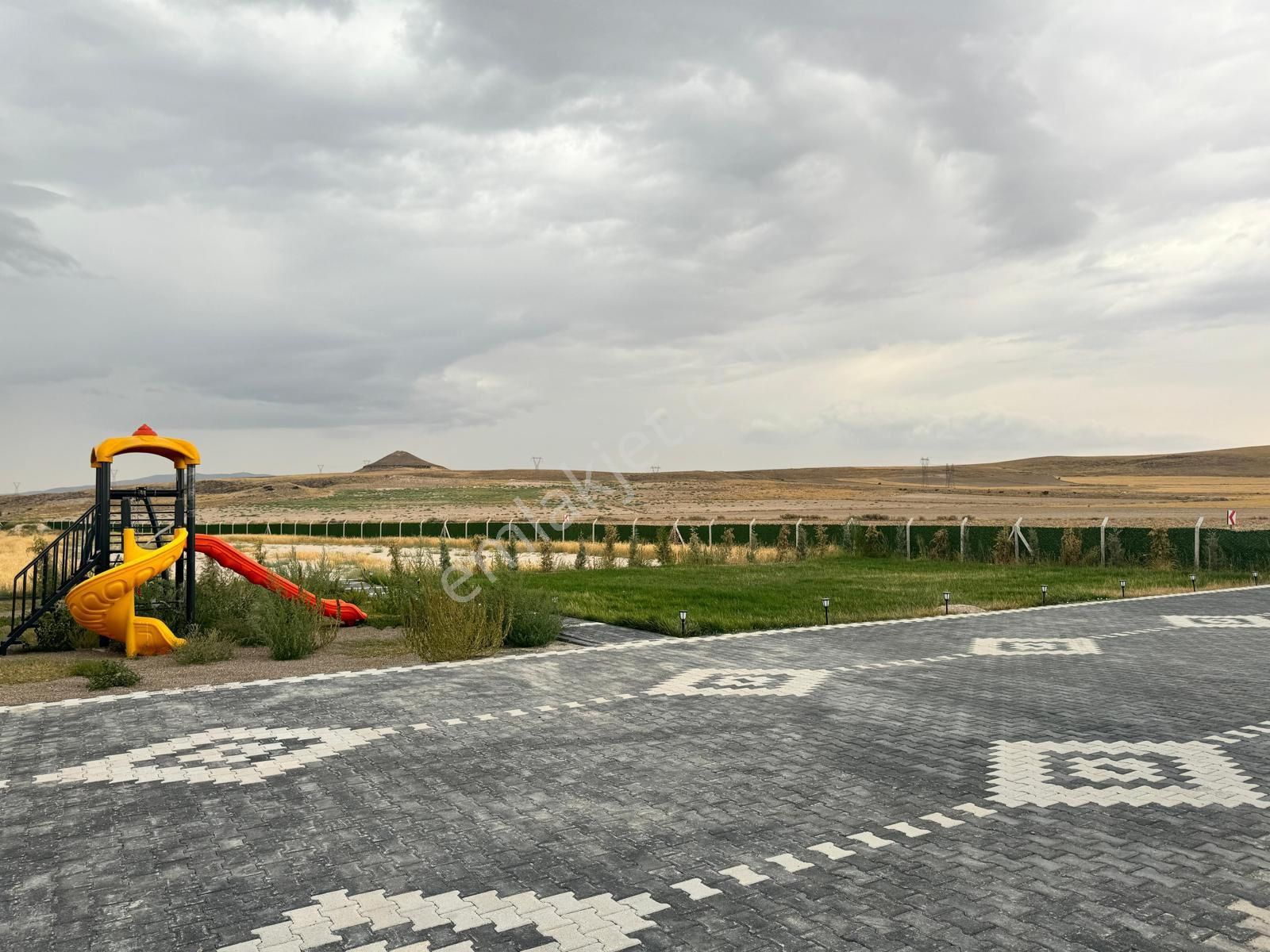 Sakin Hayat Ve Geniş Bahçeli 2+1 İki Katlı Bungalov - Görsel 3