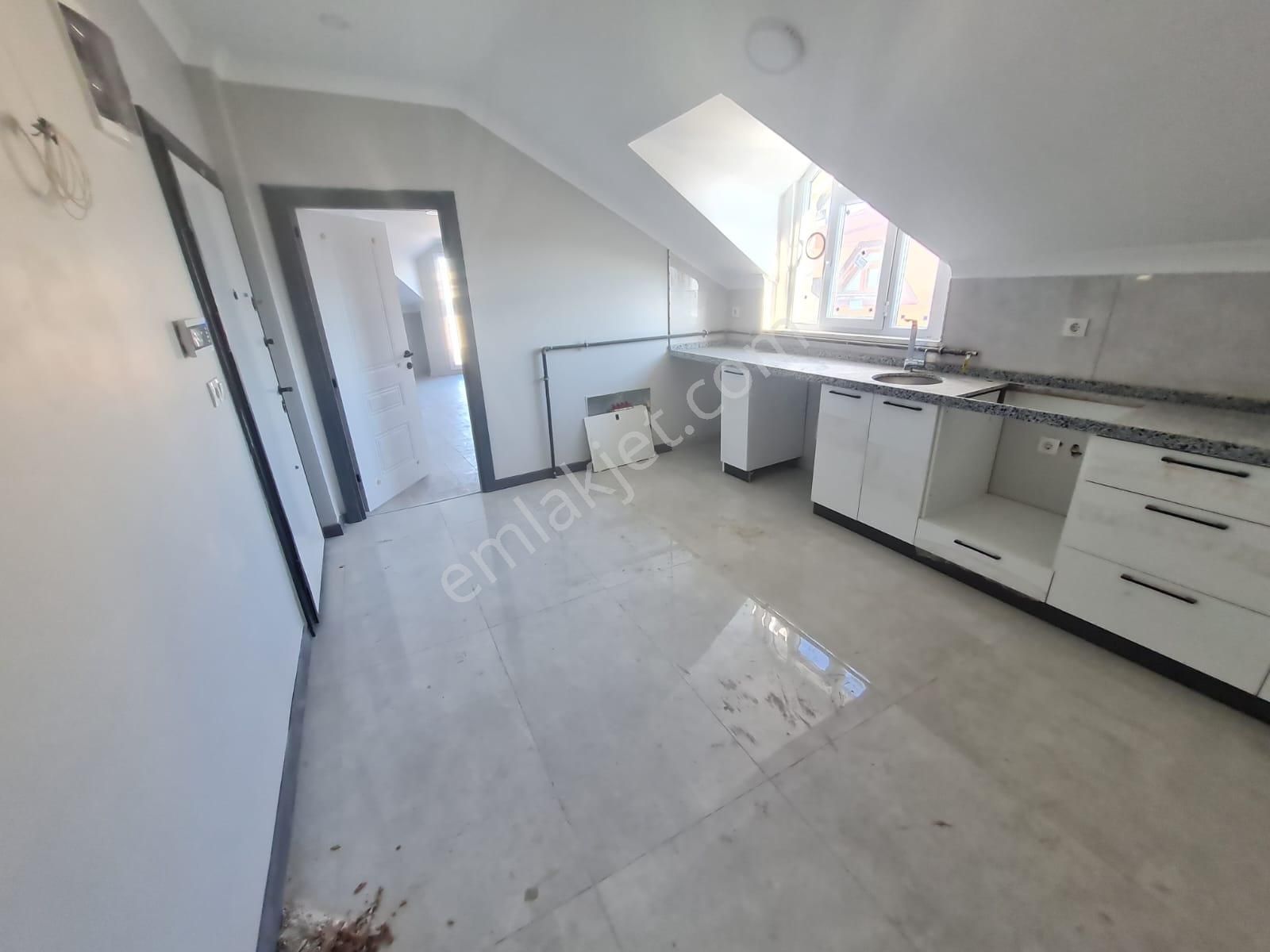 Bahçelievler Devlet Hastanesi Yakını 5+2 Dubleks Sıfır Daire - Görsel 17