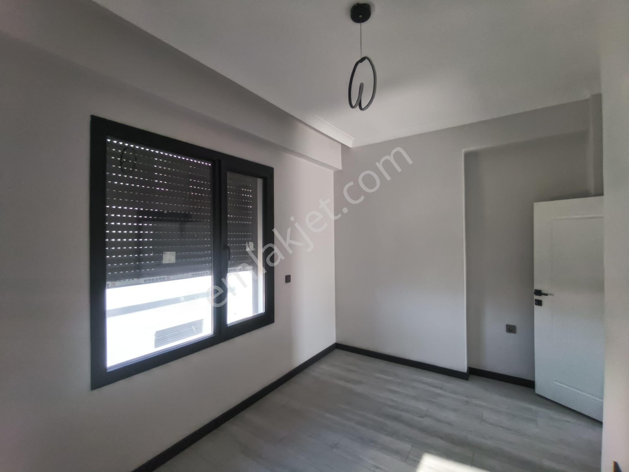 Golden Globy Edremit Zeytinli'de Havuzlu Sitede Satılık 4+1 Tripleks Villa - Görsel 14