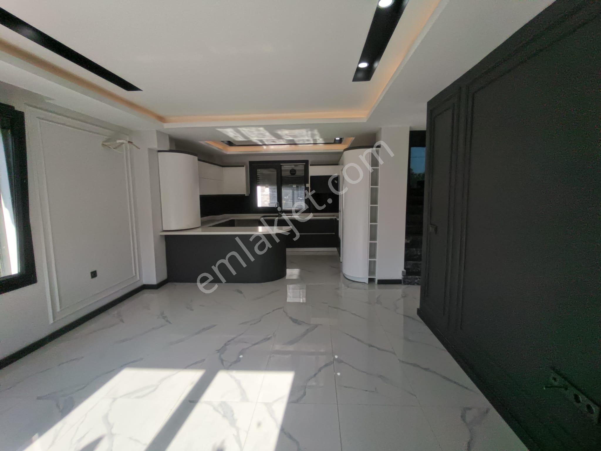 Golden Globy Edremit Zeytinli'de Havuzlu Sitede Satılık 4+1 Tripleks Villa - Görsel 22