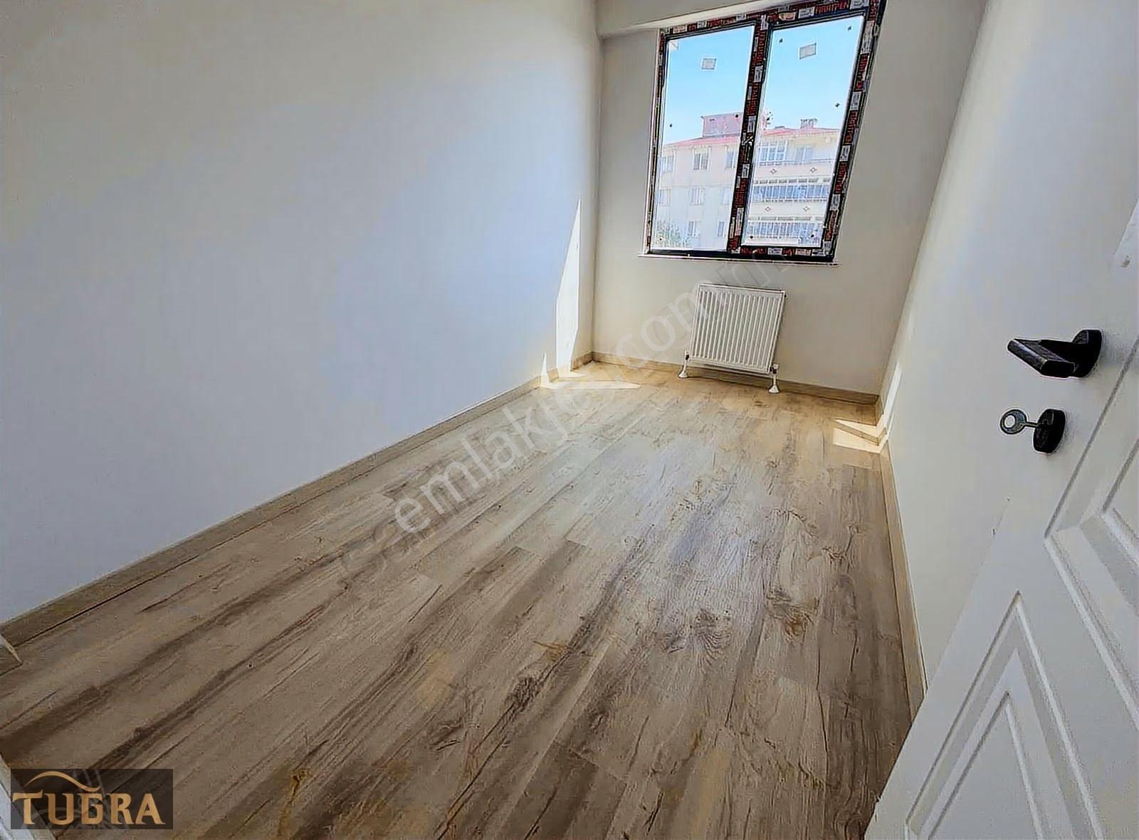Tuğra'dan Çobançeşme De 2 Bloklu Site İçerisinde 2+1 Daire - Görsel 2