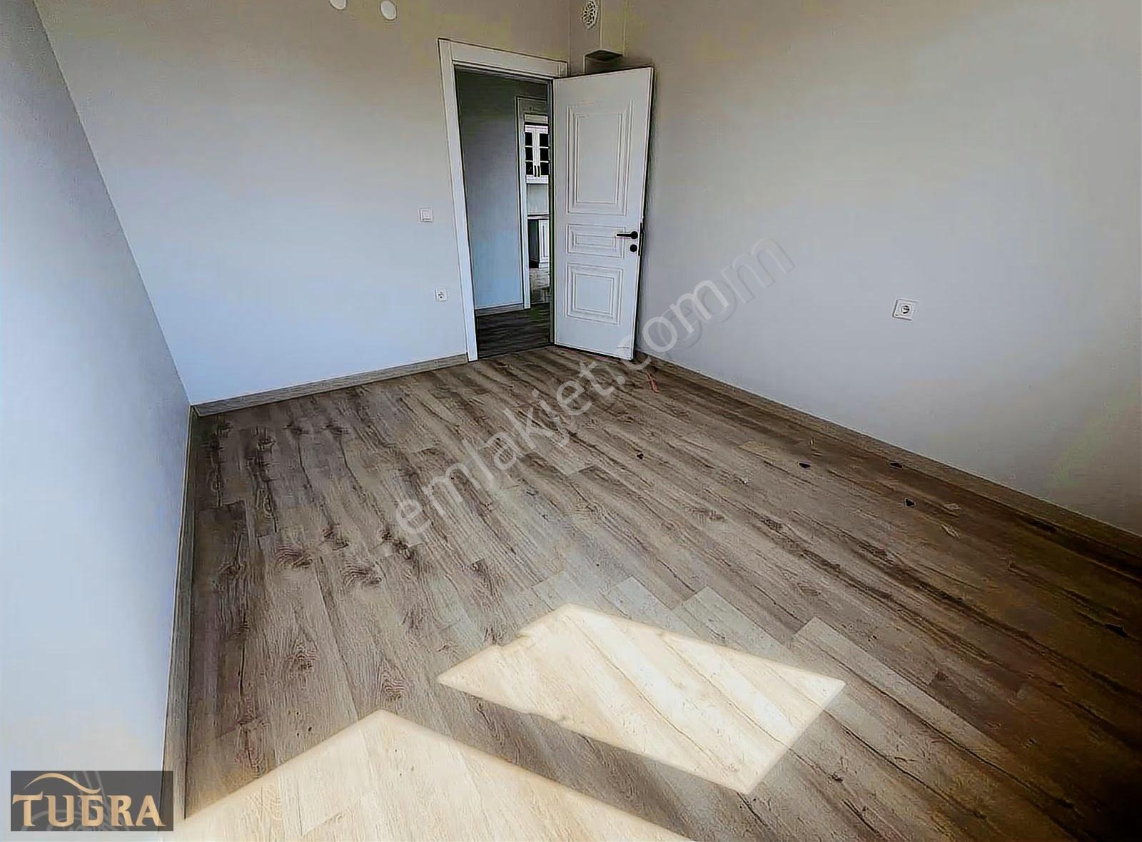 Tuğra'dan Çobançeşme De 2 Bloklu Site İçerisinde 2+1 Daire - Görsel 8