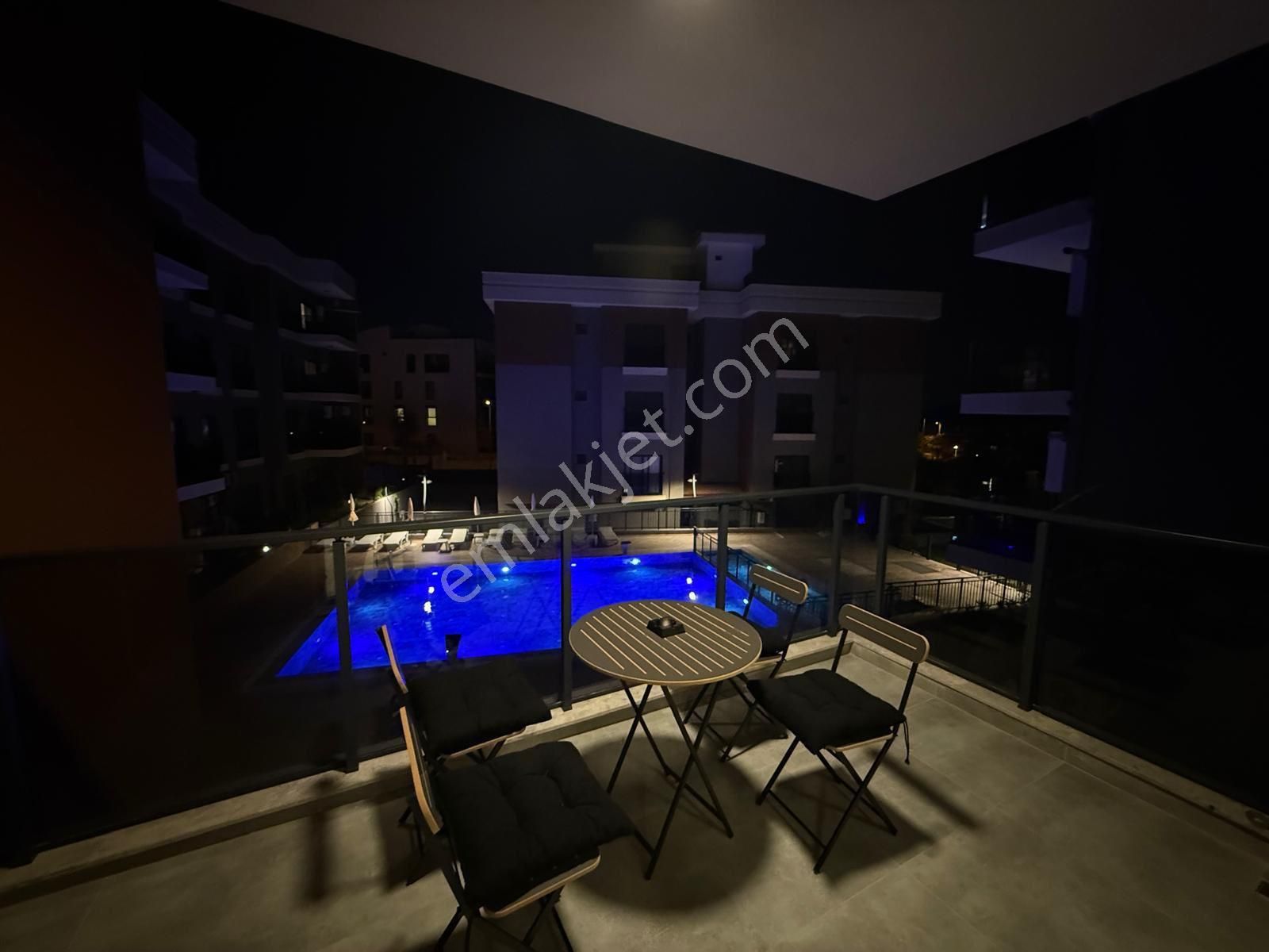 Kuşadası Değirmendere'de 2+1 Havuzlu Sitede Satılık Lüks Daire - Görsel 30