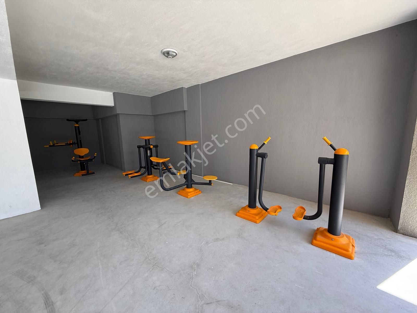 Kuşadası Değirmendere'de 2+1 Havuzlu Sitede Satılık Lüks Daire - Görsel 25