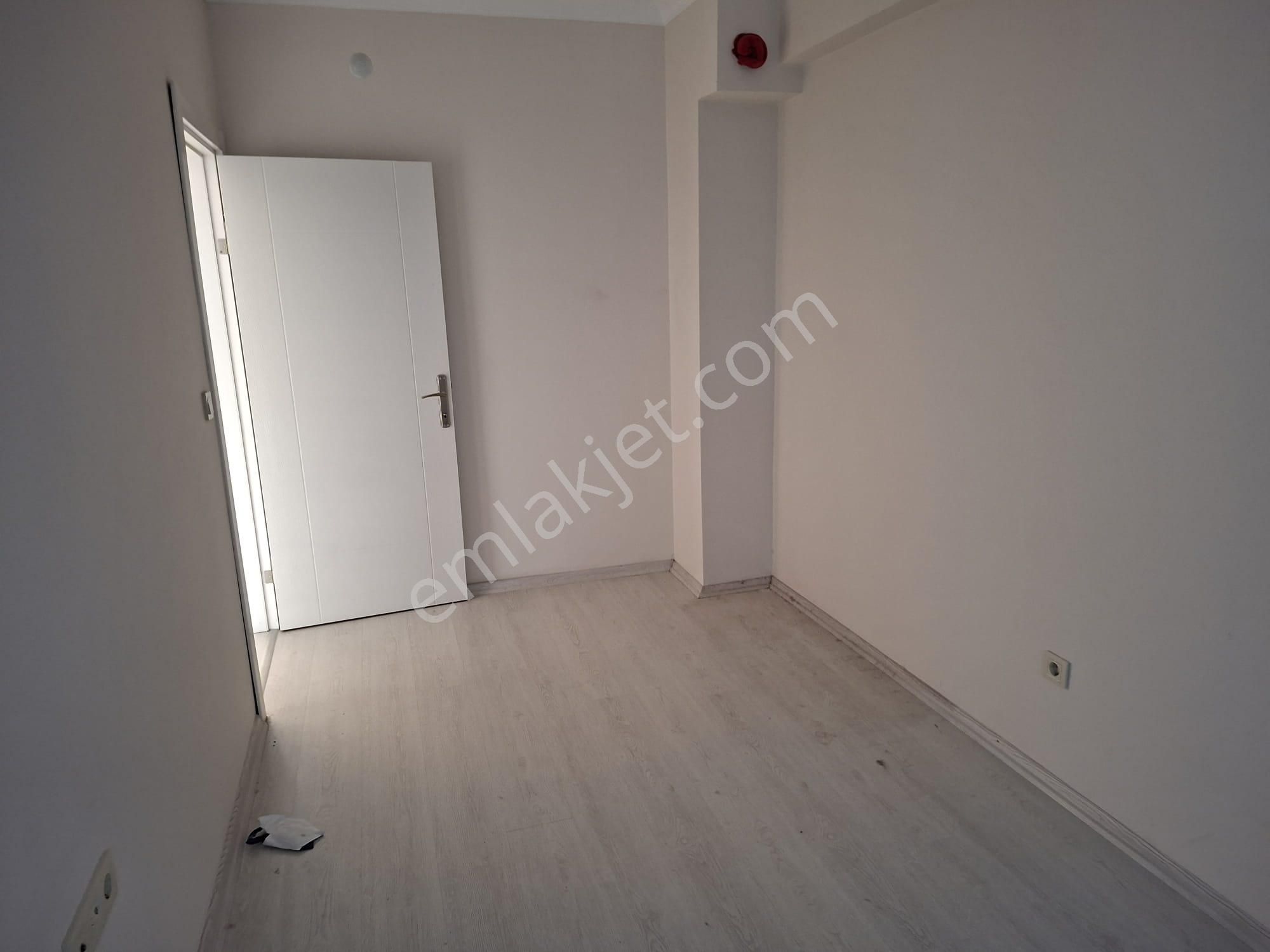 Güneş'ten Şirinyer İzban 3dk 2+1 70m Arakat Balkon Asansör - Görsel 8