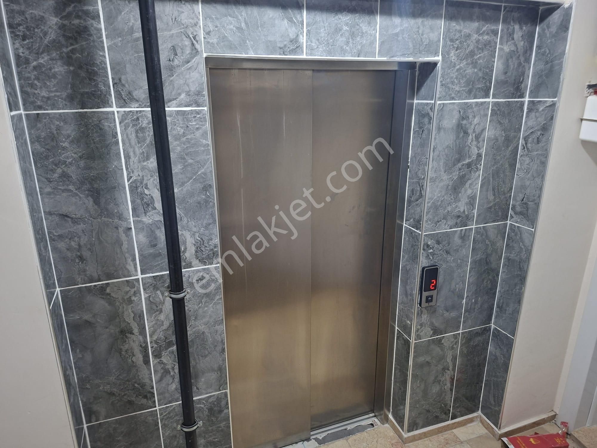 Güneş'ten Şirinyer İzban 3dk 2+1 70m Arakat Balkon Asansör - Görsel 4